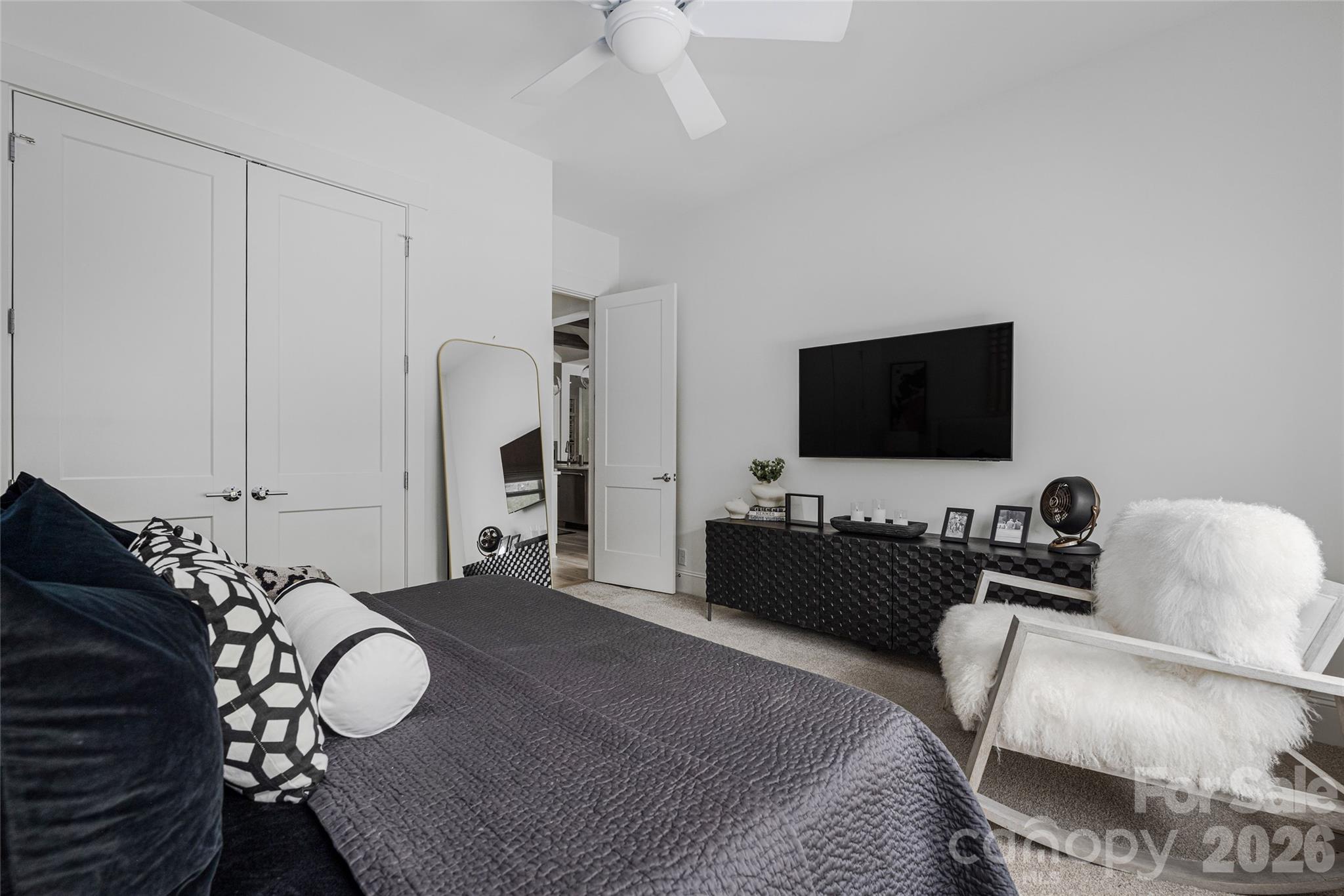 10201 Laurier Lane — Huntersville