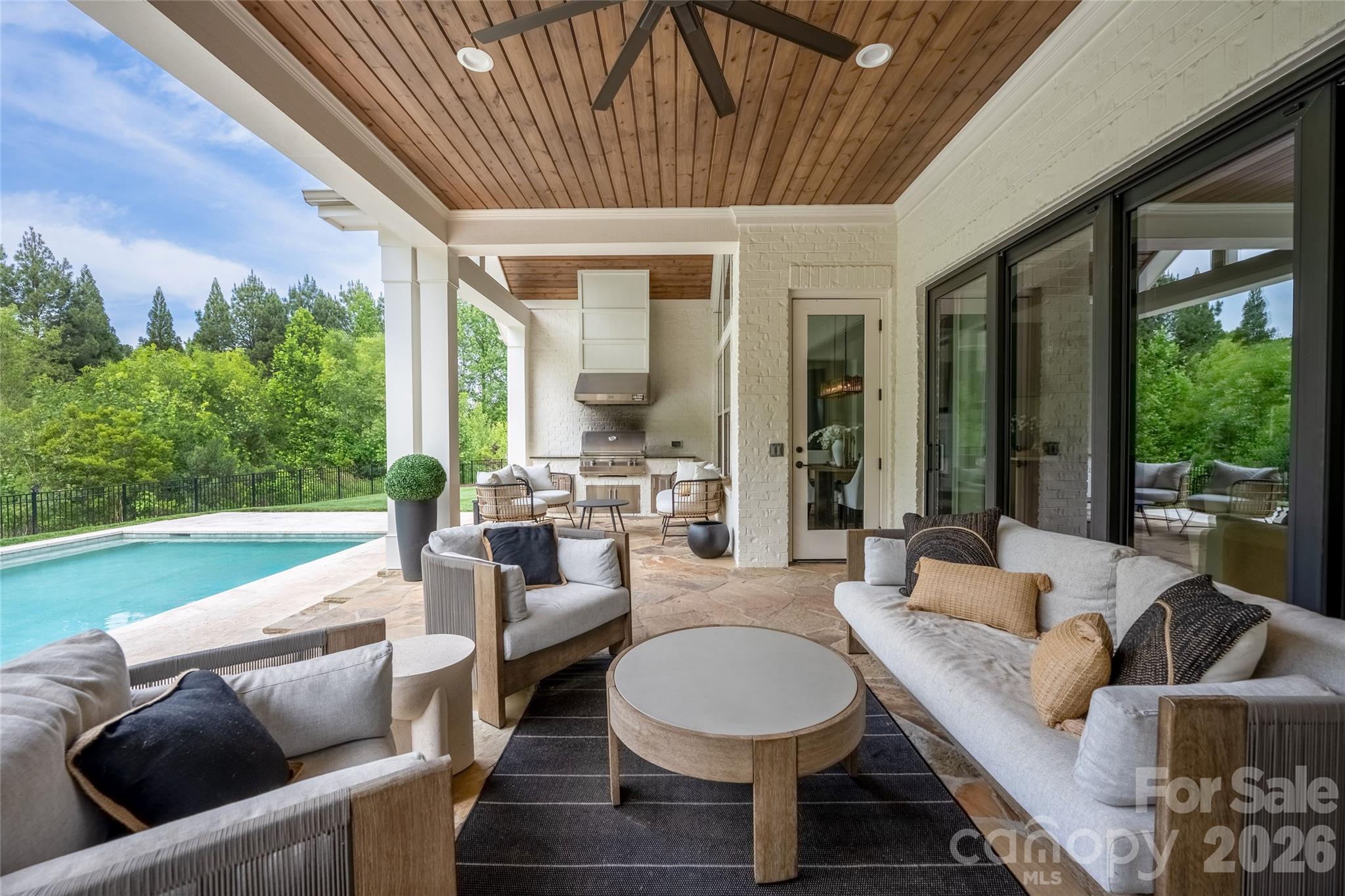 10201 Laurier Lane — Huntersville