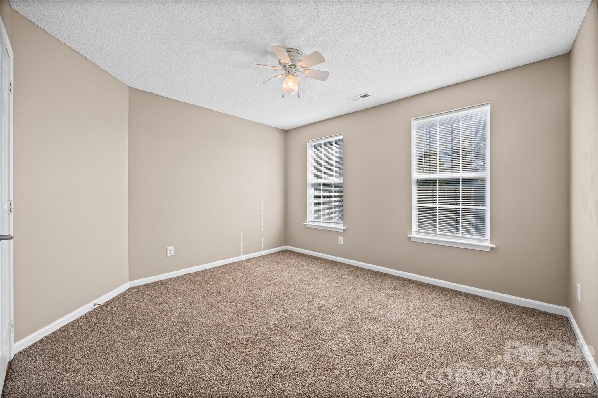 10425 Quiet Bay Court — Charlotte