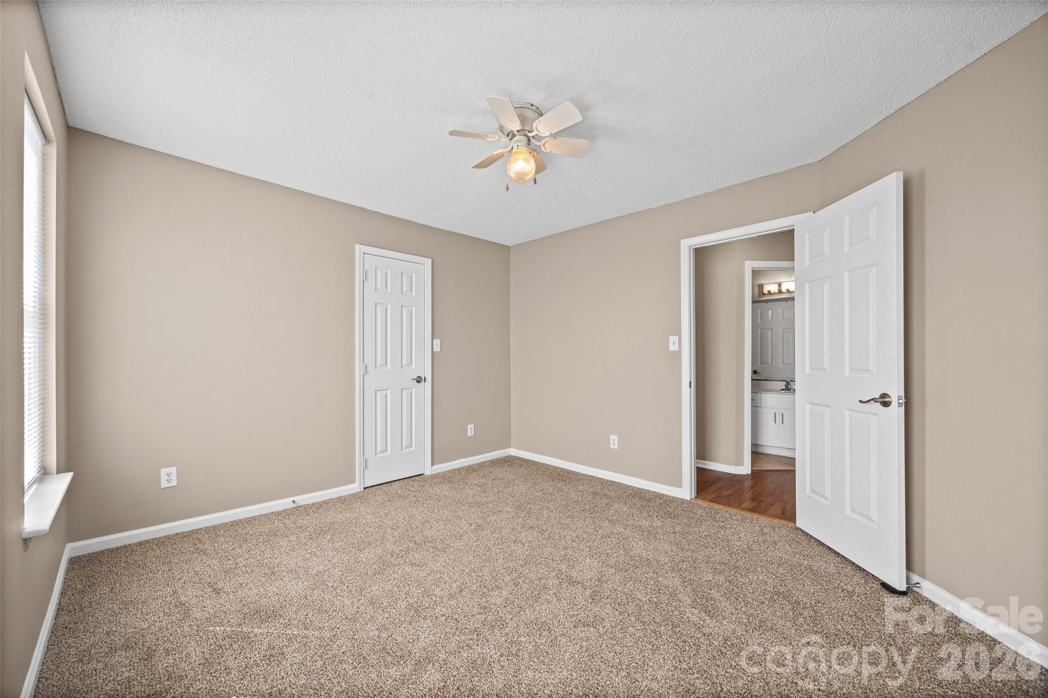 10425 Quiet Bay Court — Charlotte