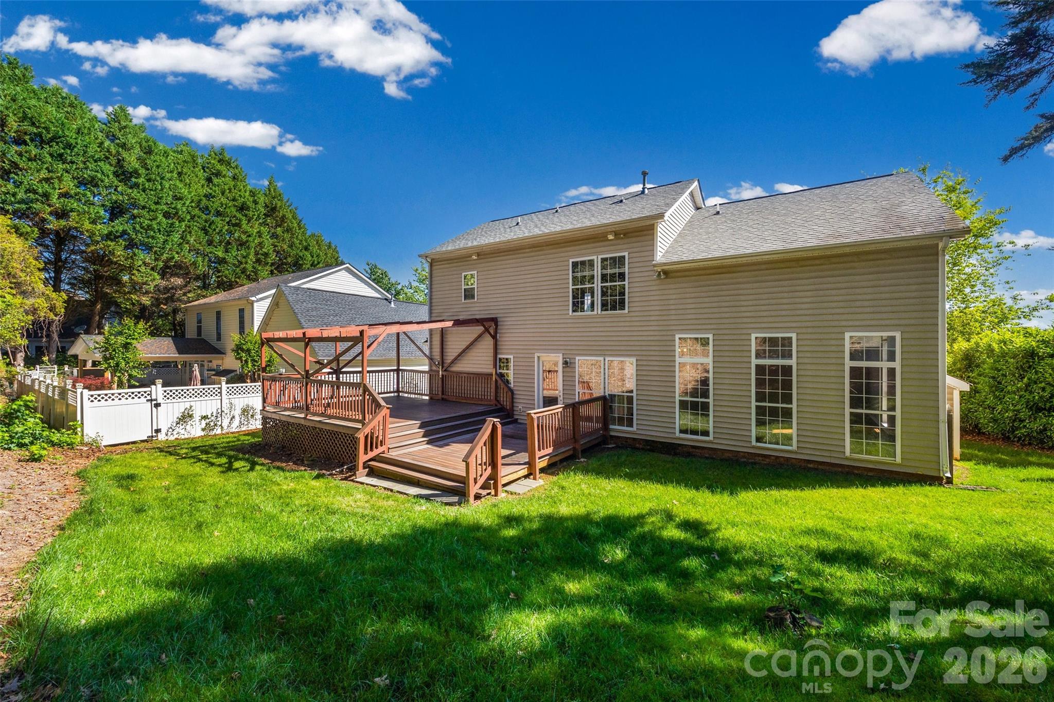 10425 Quiet Bay Court — Charlotte