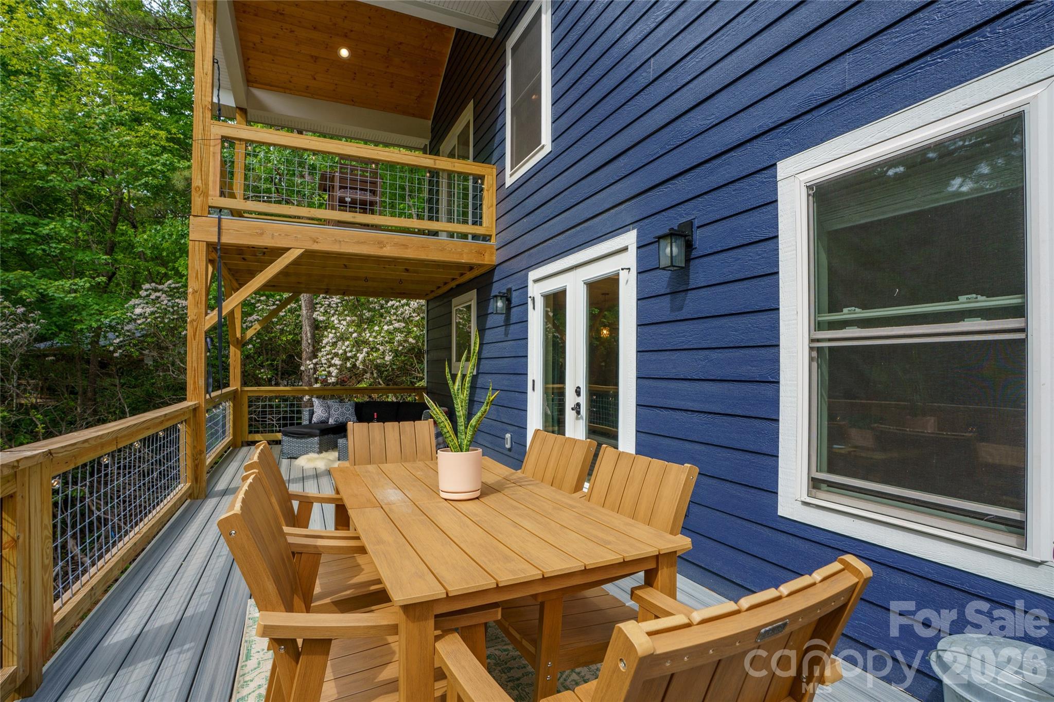 14 Locust Street — Black Mountain