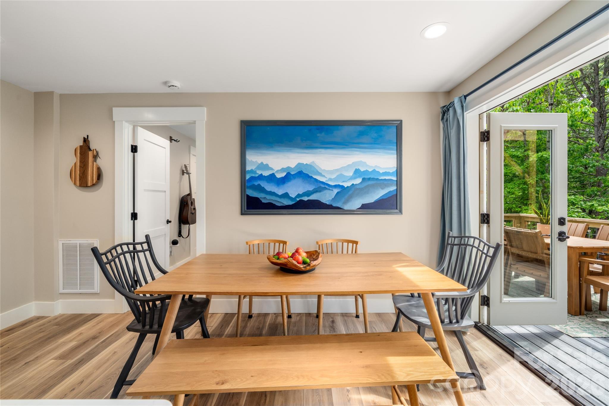 14 Locust Street — Black Mountain