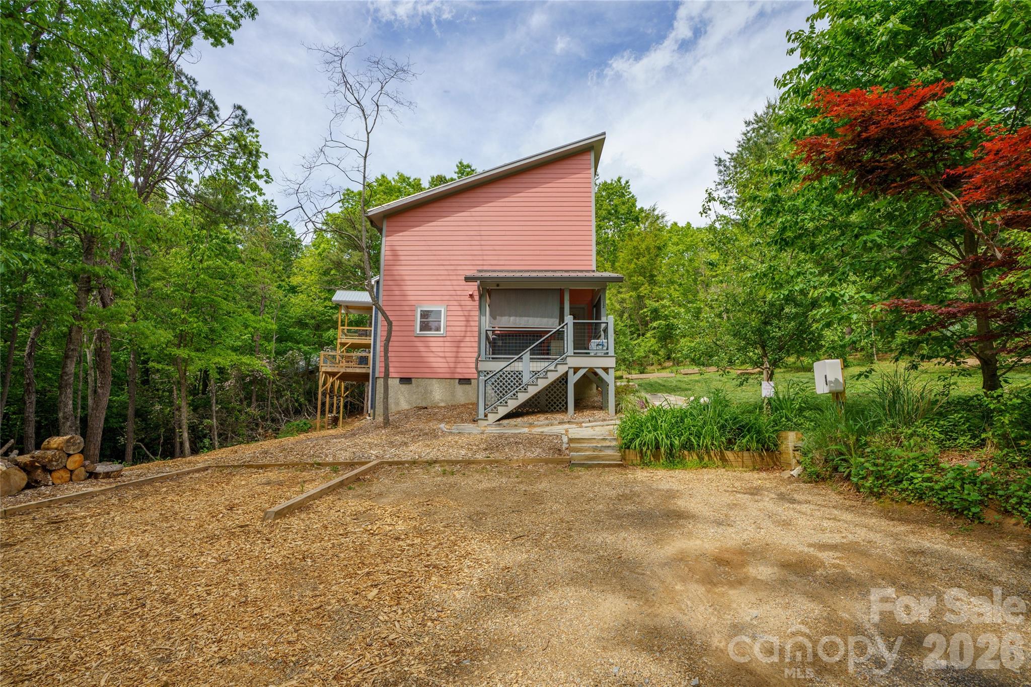 14 Locust Street — Black Mountain