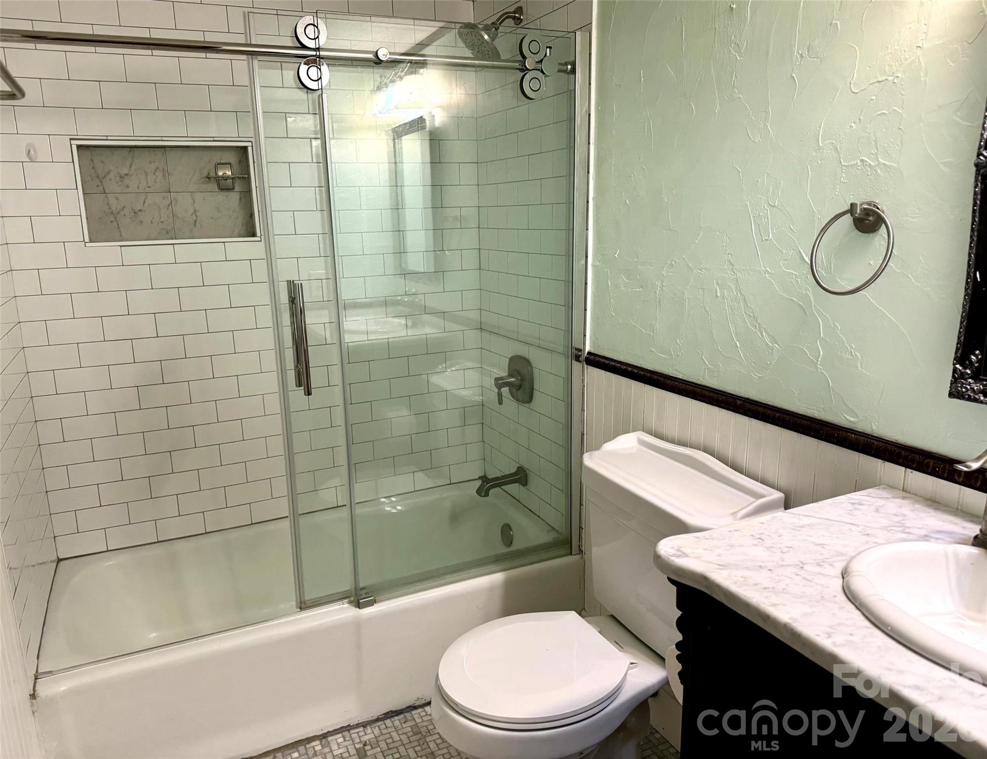 427 6th Avenue W #A-12 — Hendersonville