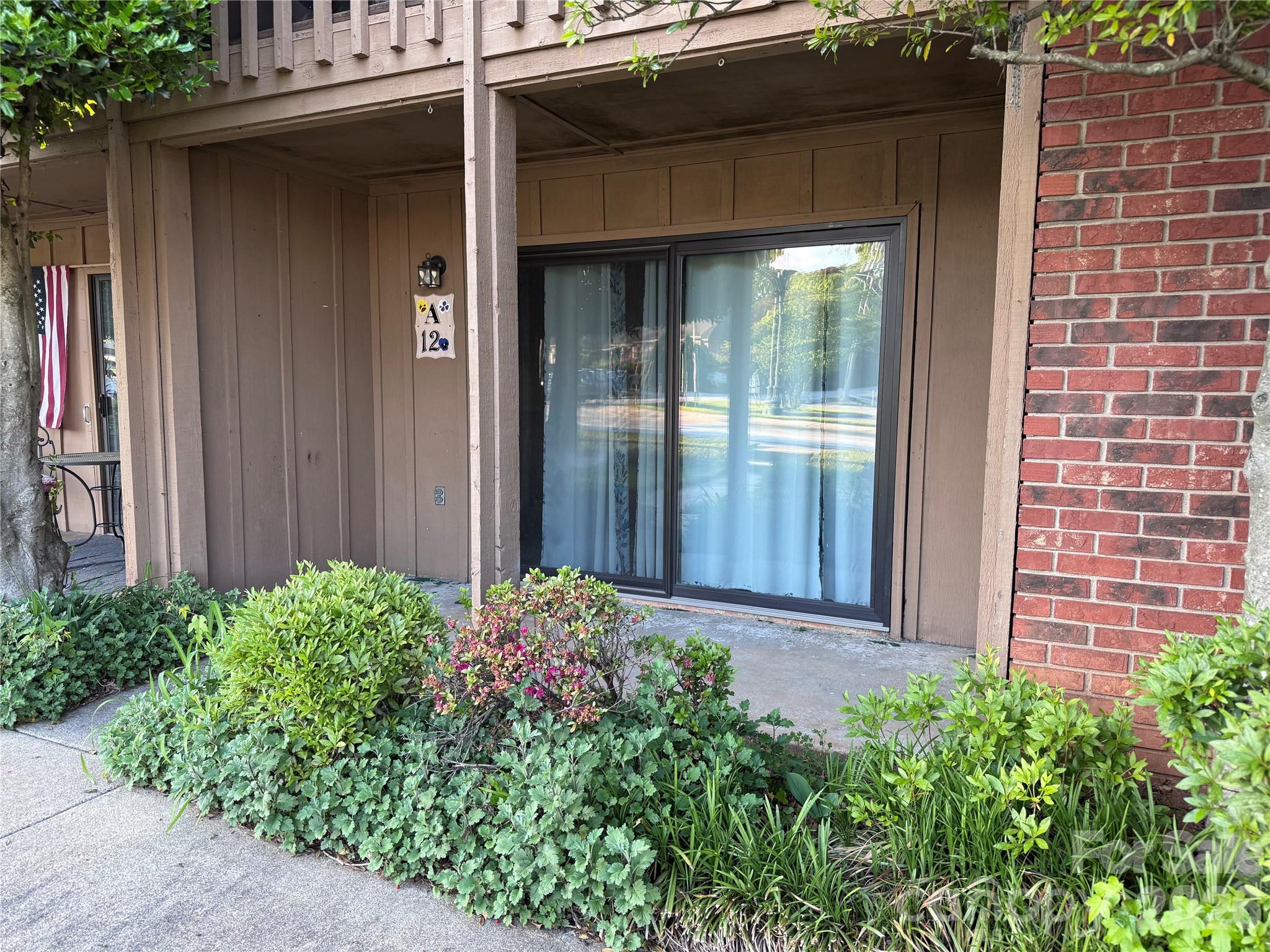 427 6th Avenue W #A-12 — Hendersonville