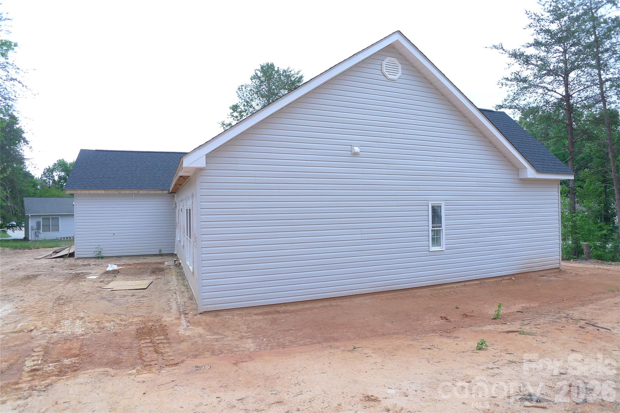 185 Creekside Drive — Mocksville