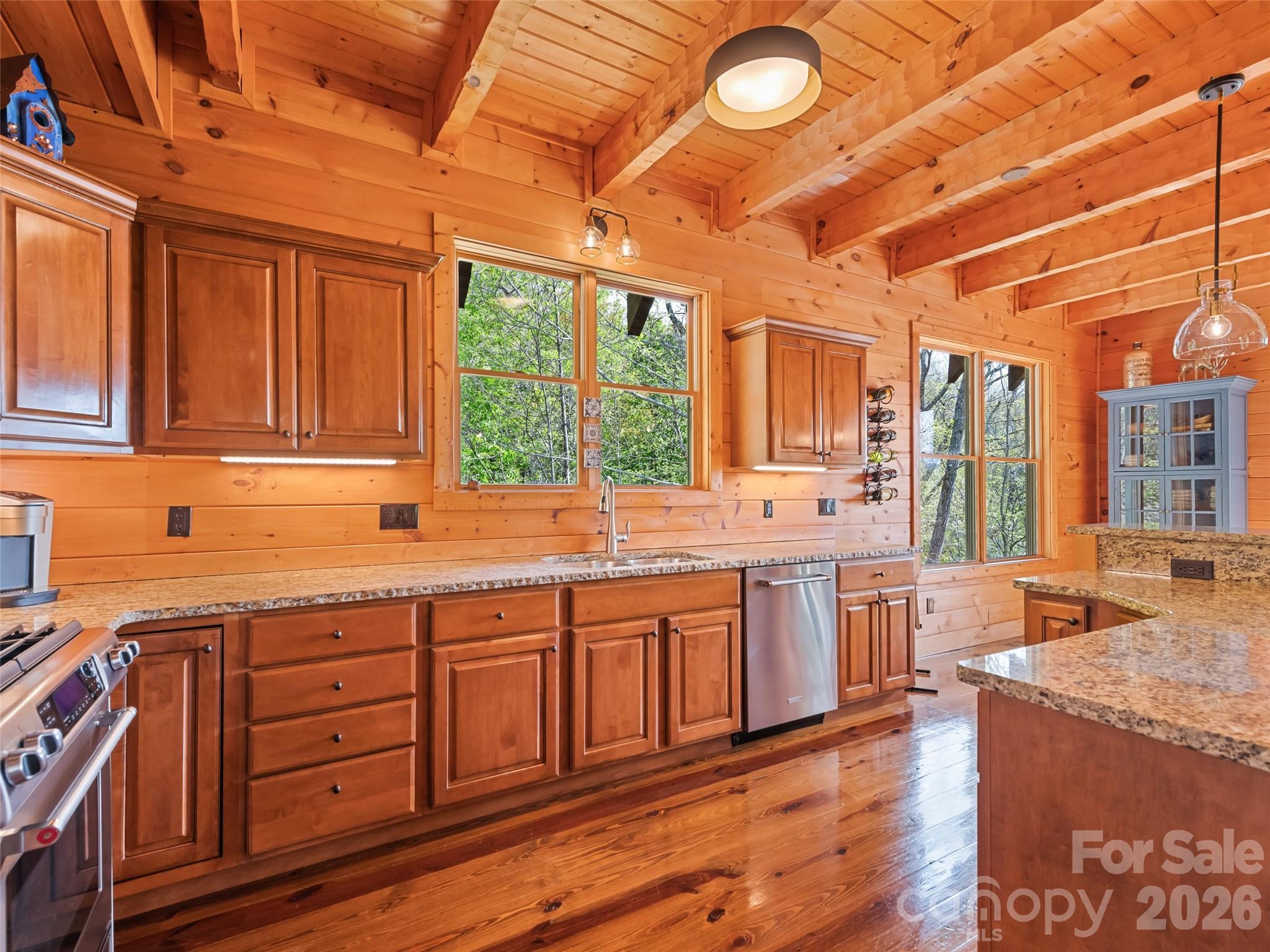 128 Serendipity Trail — Maggie Valley