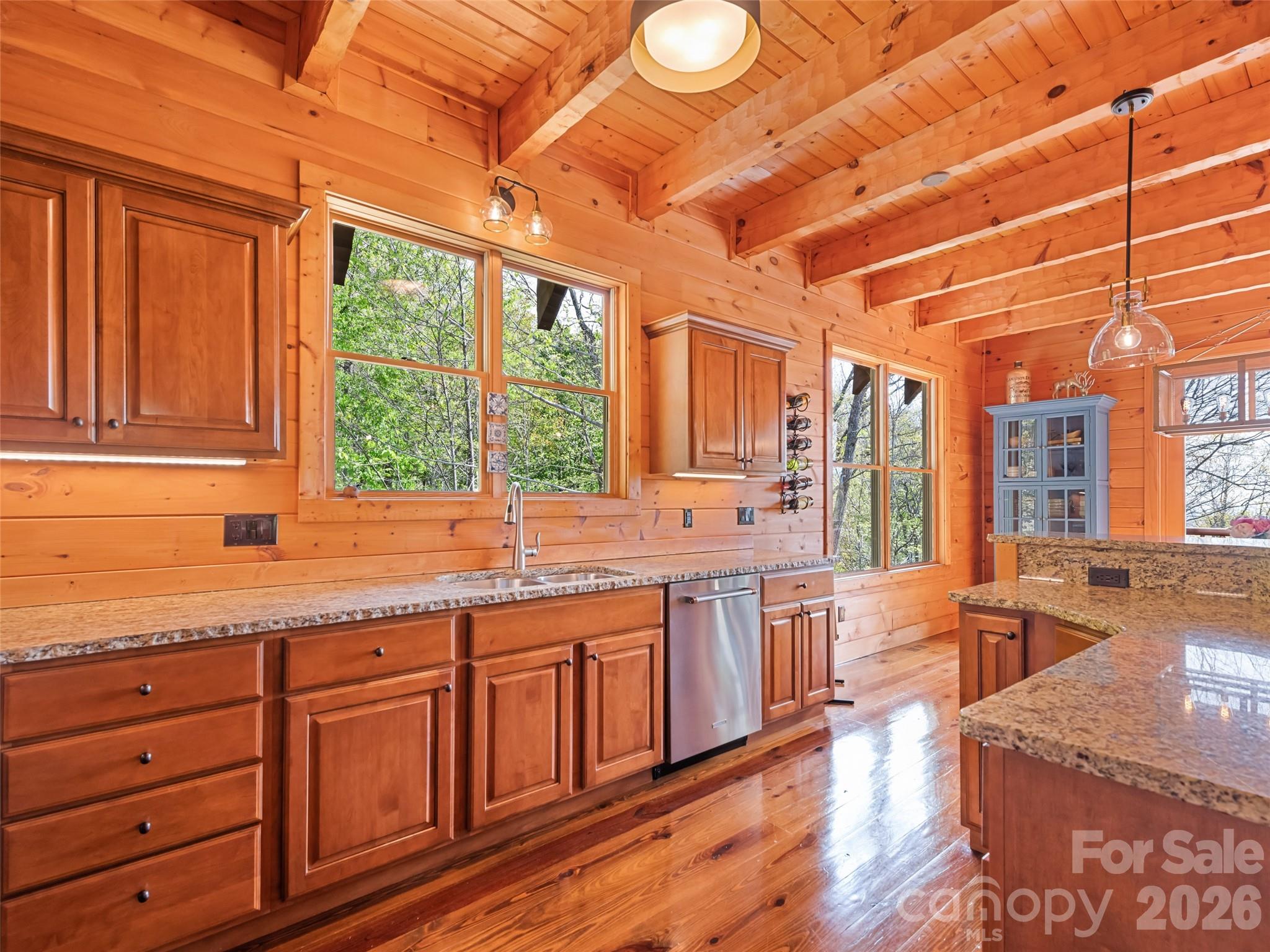 128 Serendipity Trail — Maggie Valley