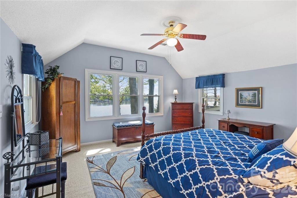 144 Riverside Court — Lexington