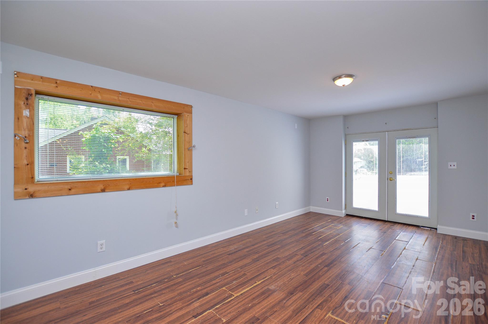605 Gillsbrook Road — Lancaster