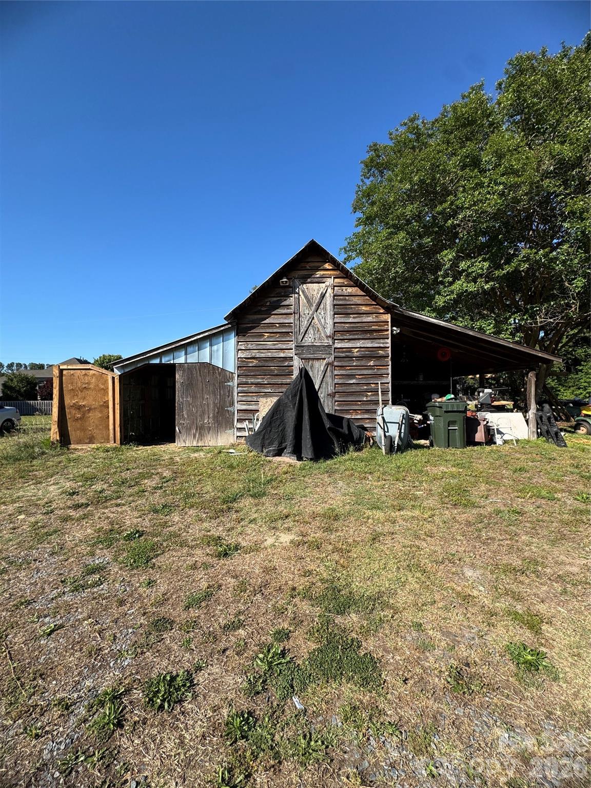 3227 Pleasant Plains Road — Matthews