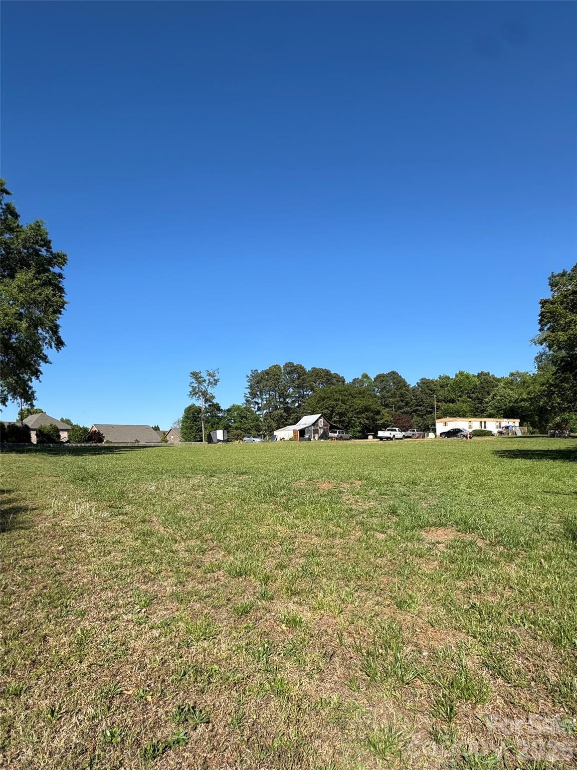 3227 Pleasant Plains Road — Matthews
