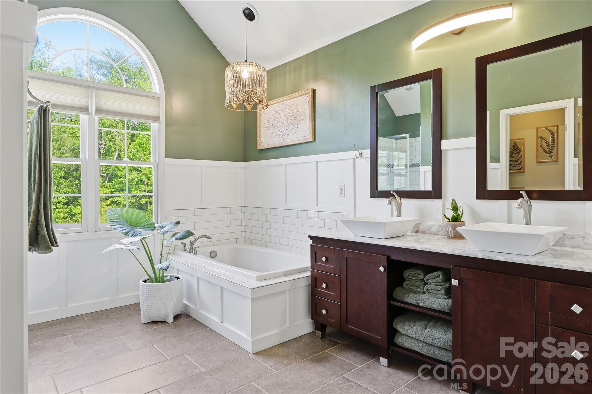 275 Ferguson Drive — Asheville