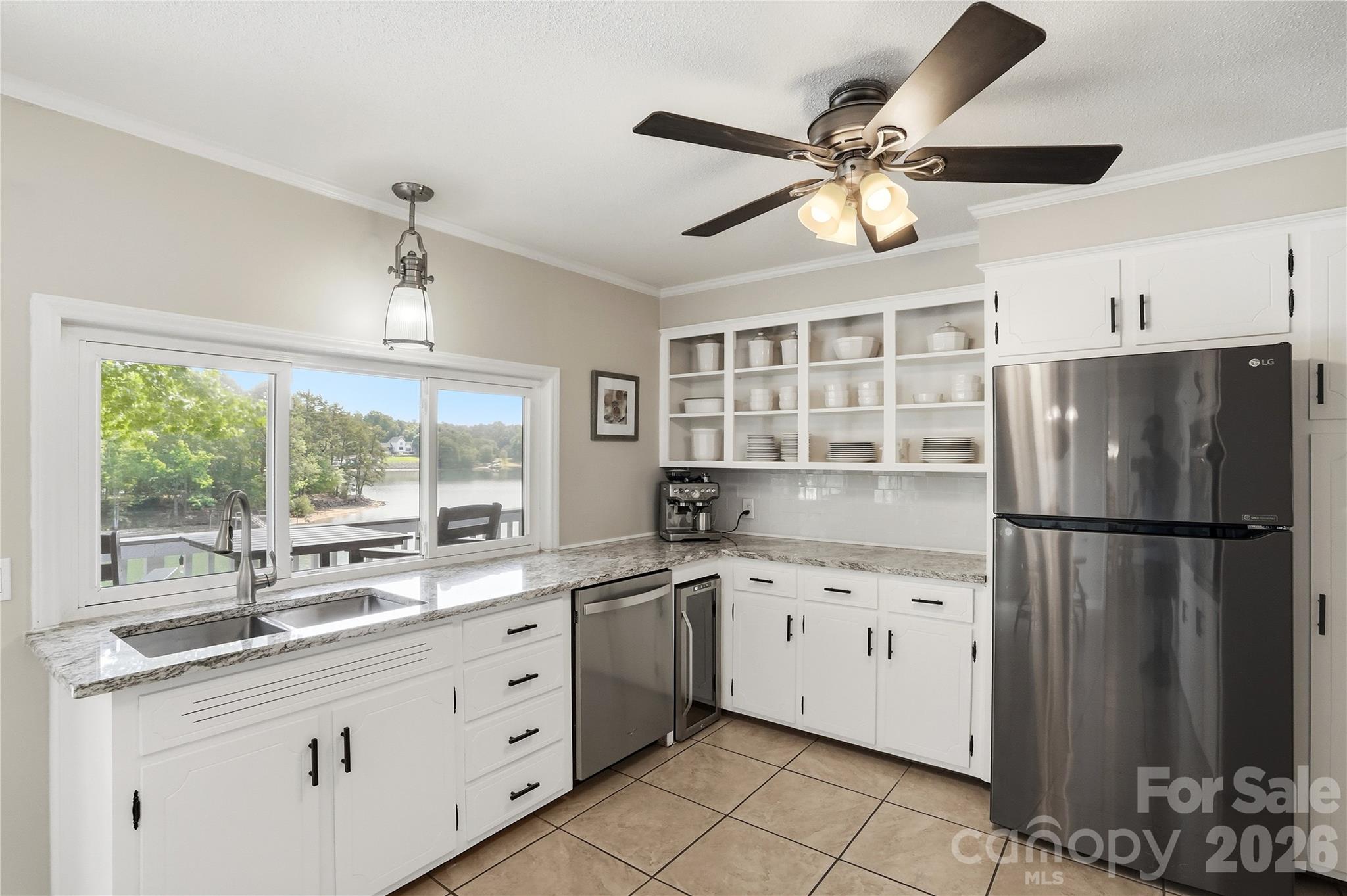 1113 Palmyra Drive — Tega Cay