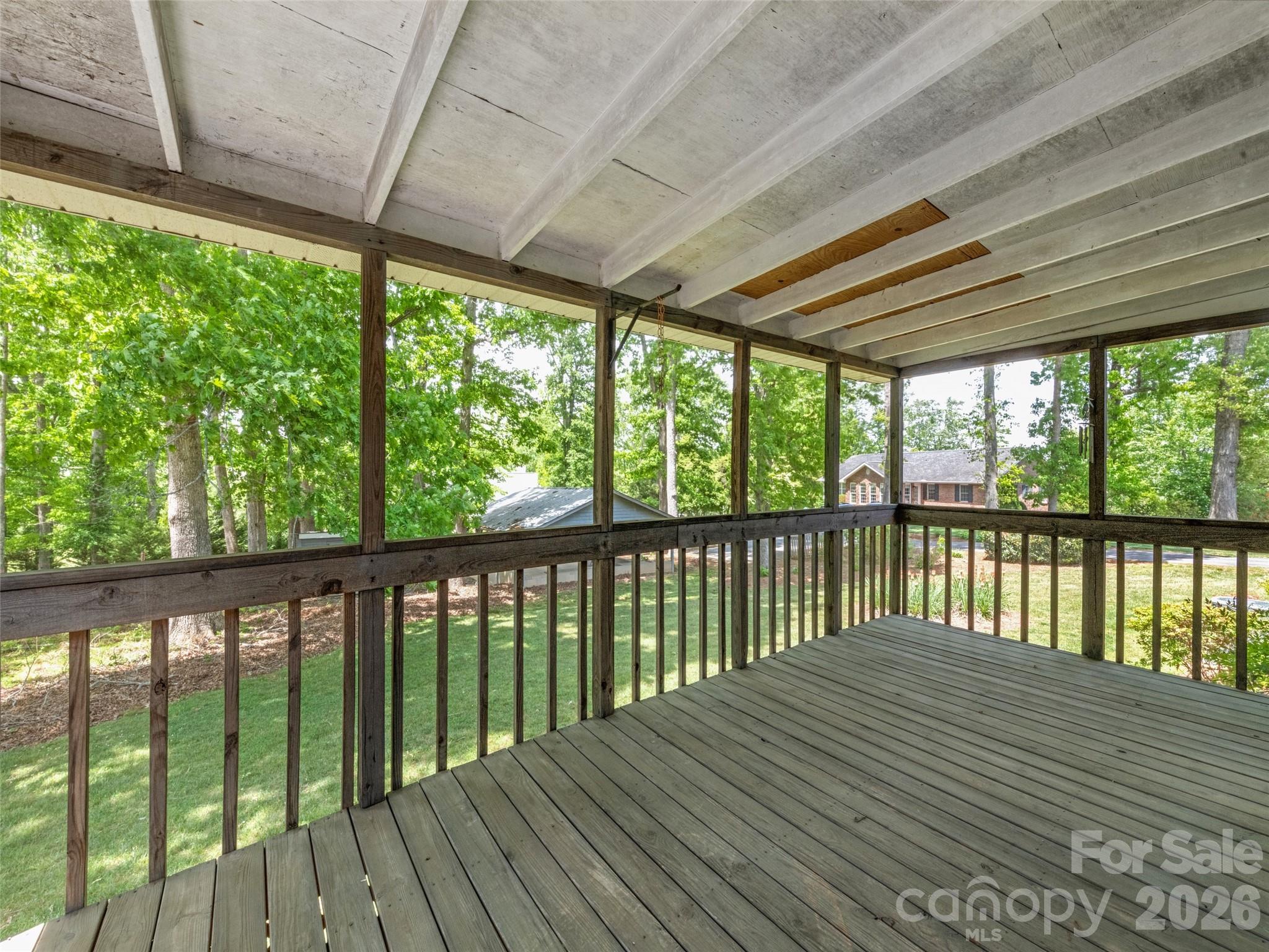 27 Presbyterian Church Road — Mills River