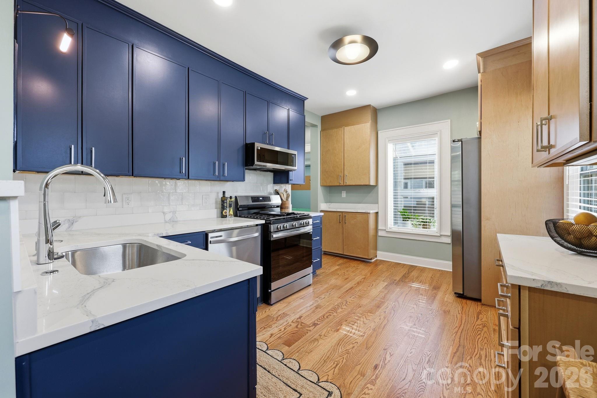 327 Campus Street — Charlotte