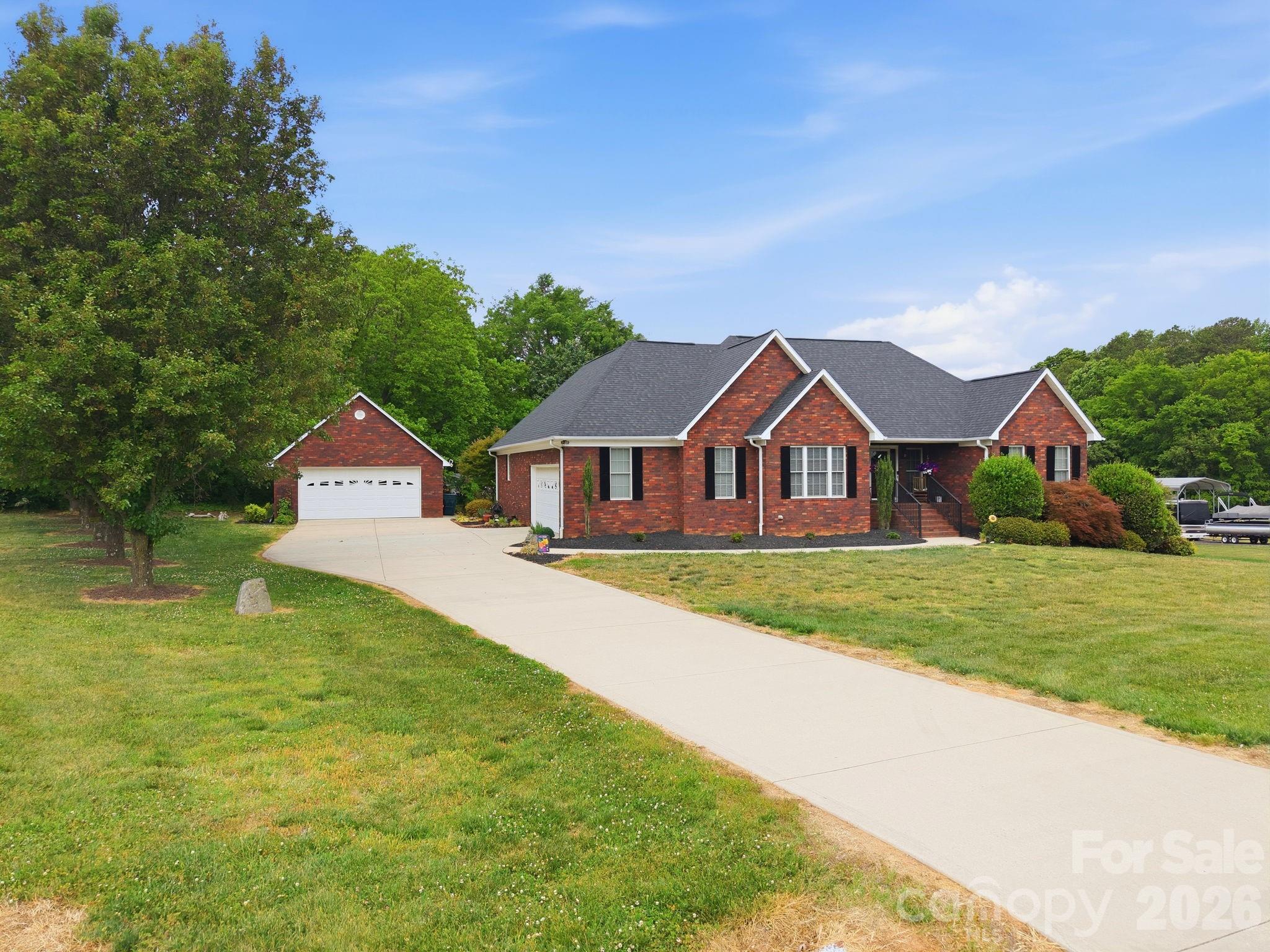 127 Fisher Farm Court — China Grove