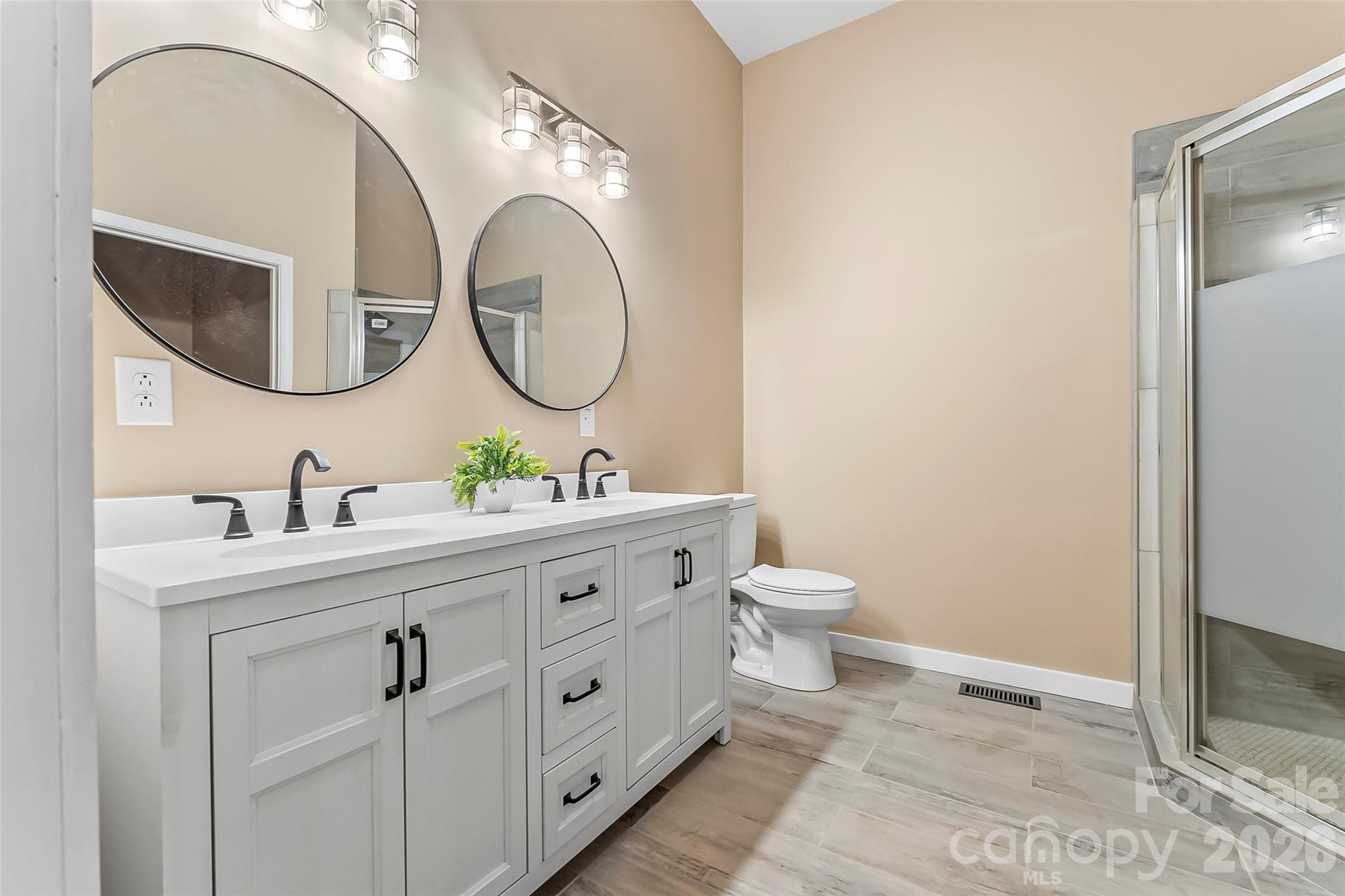 2162 Watson Road — Lenoir