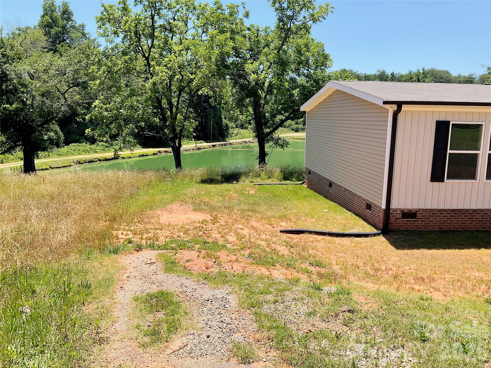 2226 Harris Henrietta Road — Mooresboro