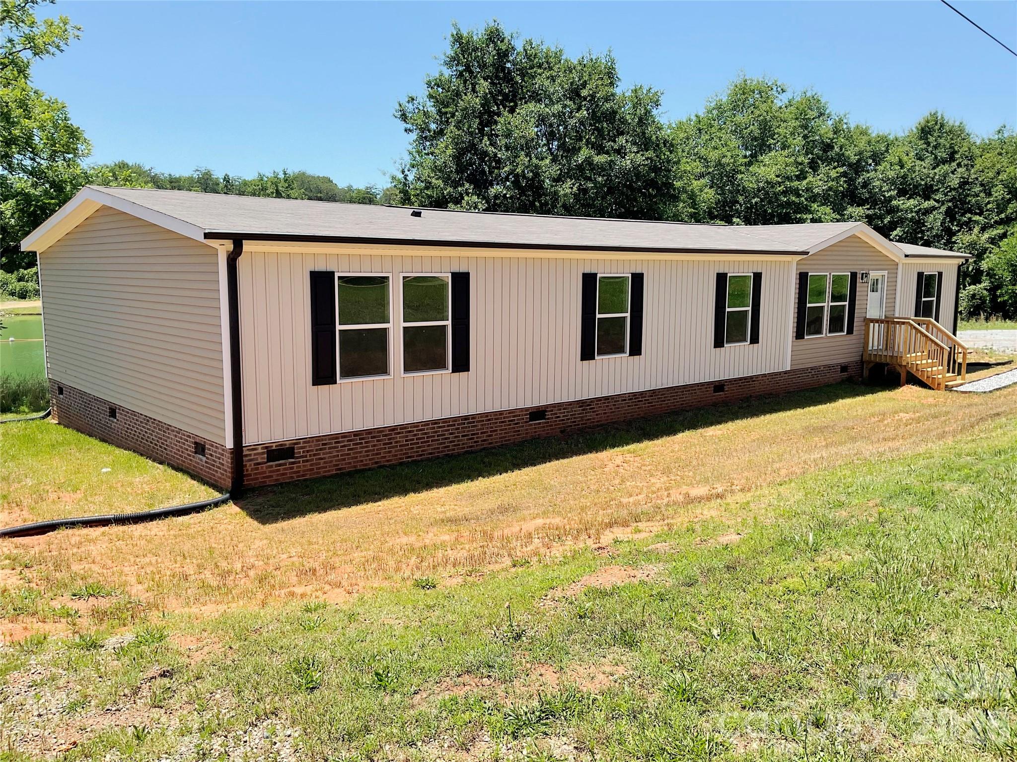 2226 Harris Henrietta Road — Mooresboro