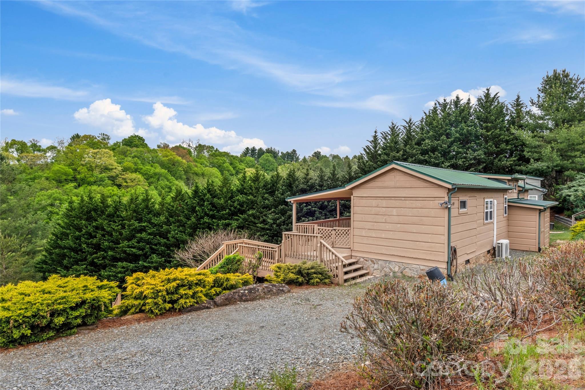489 Buttons Lane #11 — Sparta