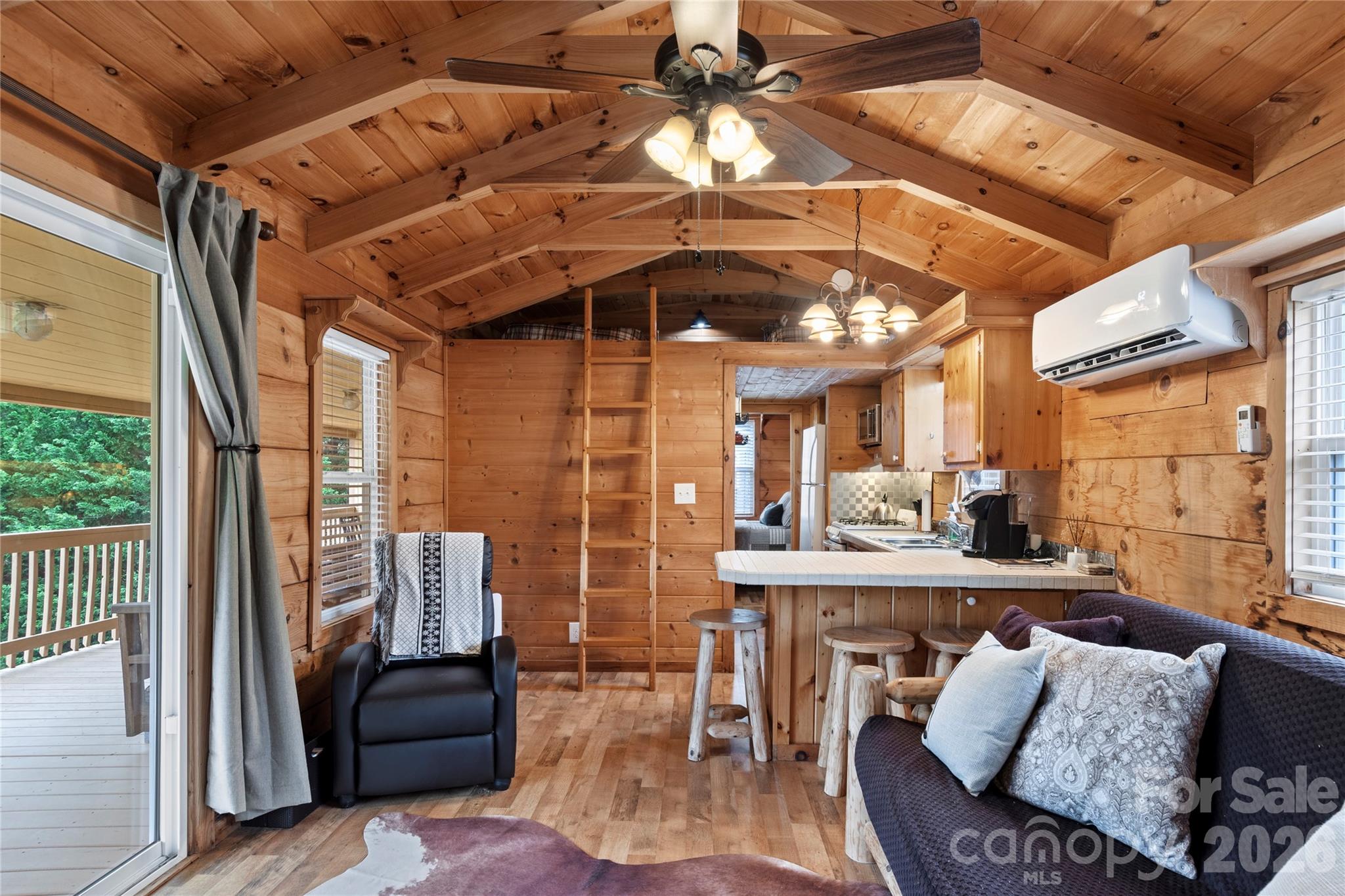 489 Buttons Lane #11 — Sparta