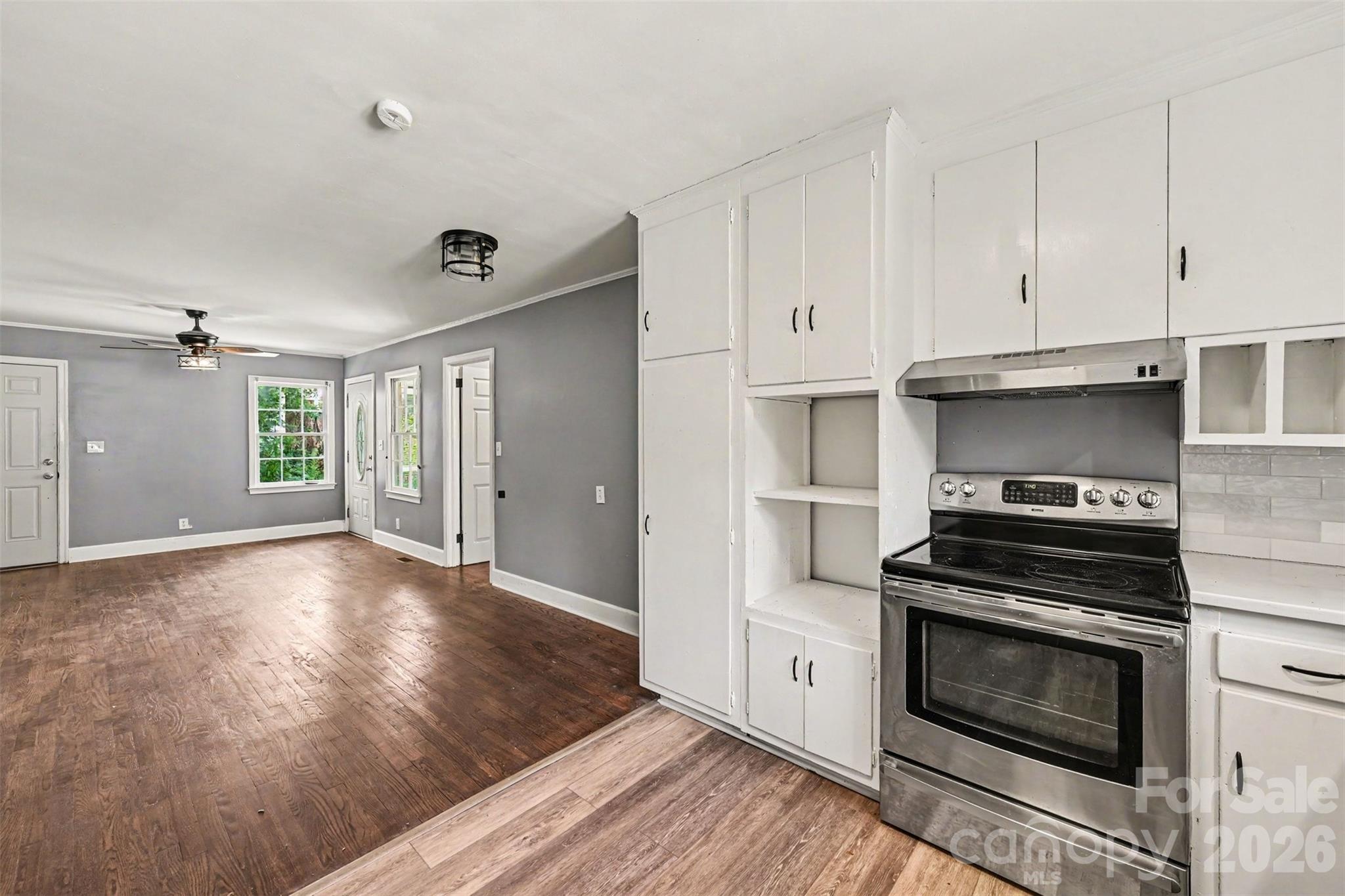 303 N White Street — Lancaster