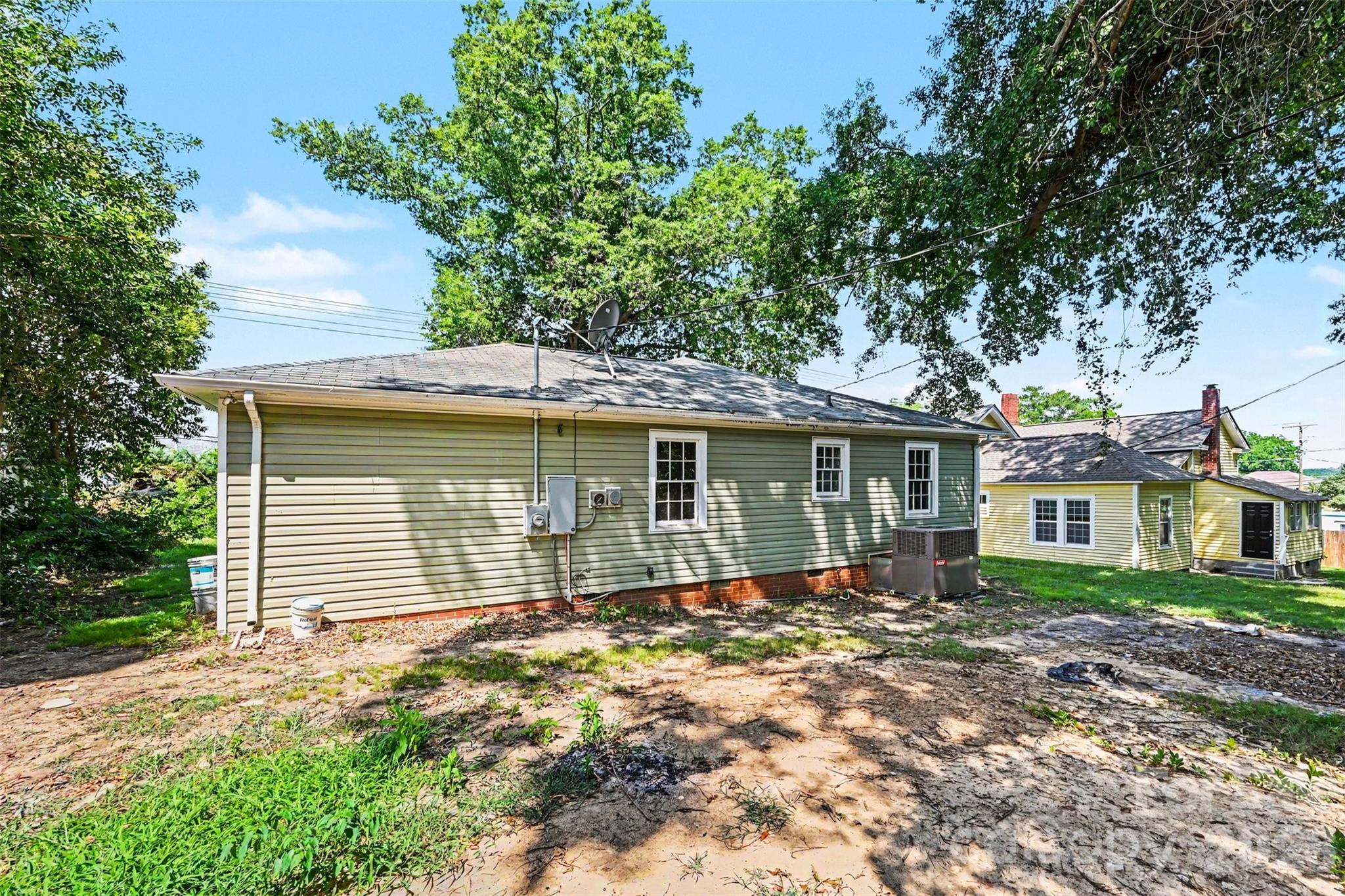 303 N White Street — Lancaster