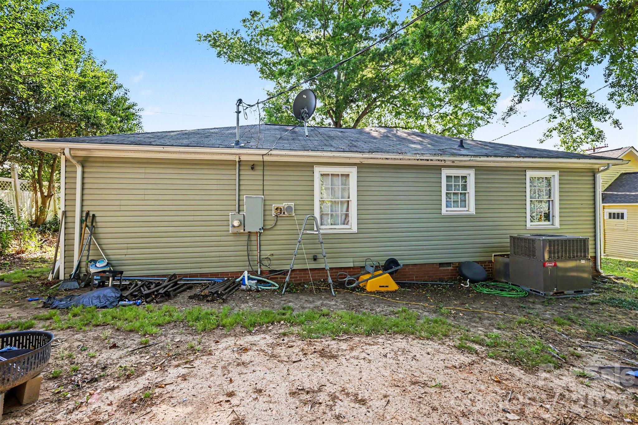303 N White Street — Lancaster
