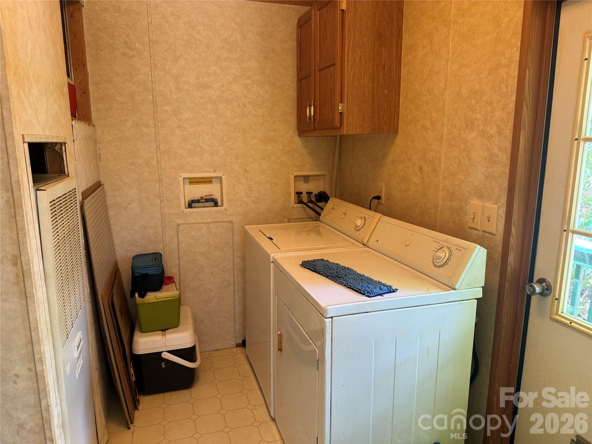 39 Lisa Court #11 — Otto