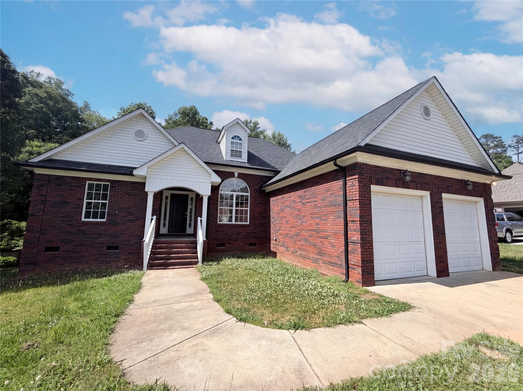 301 River Birch Circle — Mooresville