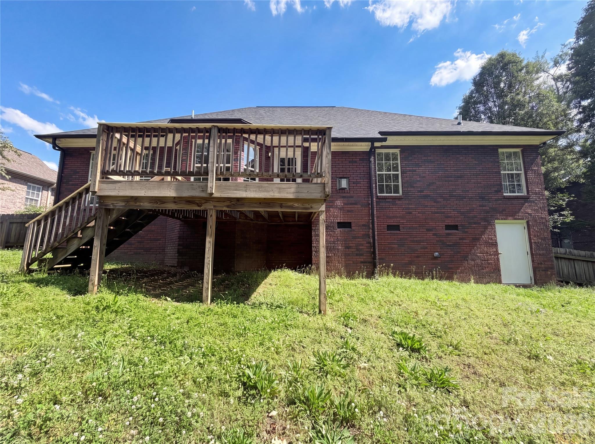 301 River Birch Circle — Mooresville