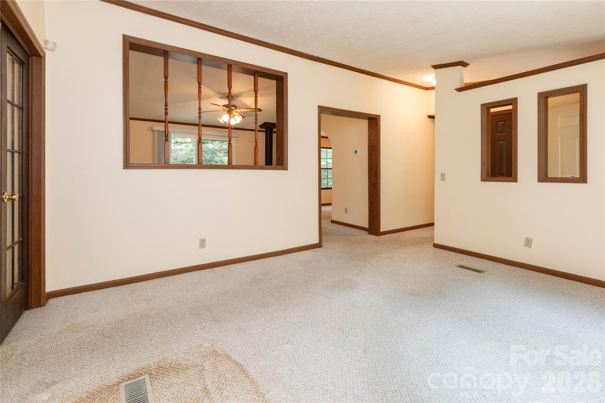 1010 Sharon Ridge Road — Fairview