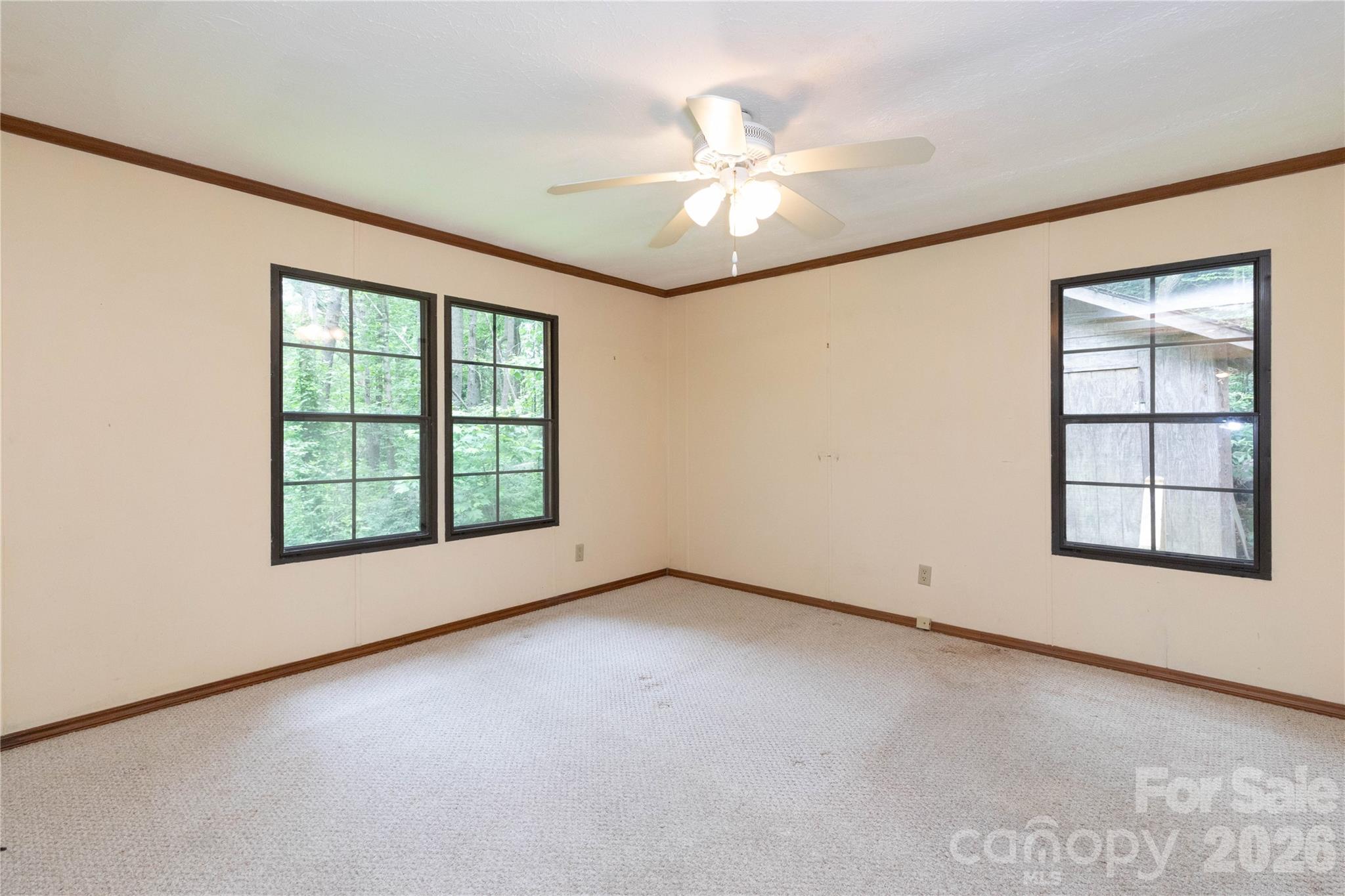 1010 Sharon Ridge Road — Fairview
