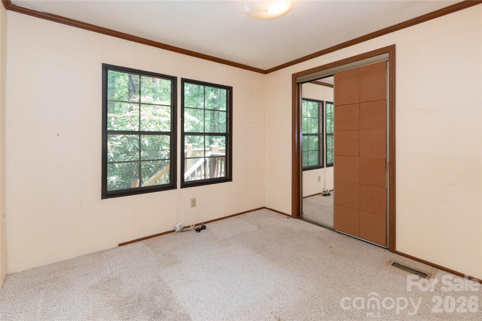 1010 Sharon Ridge Road — Fairview