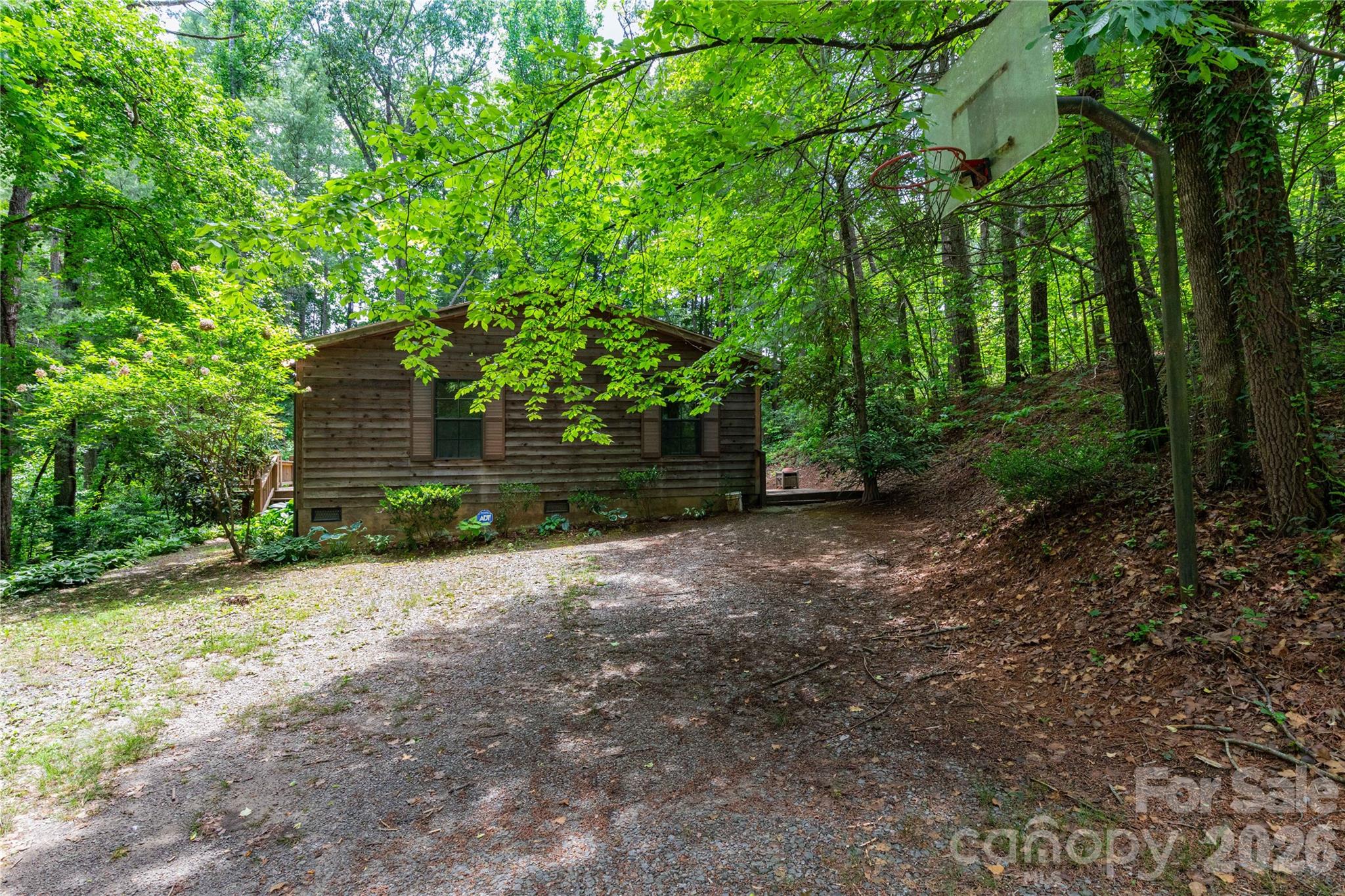 1010 Sharon Ridge Road — Fairview