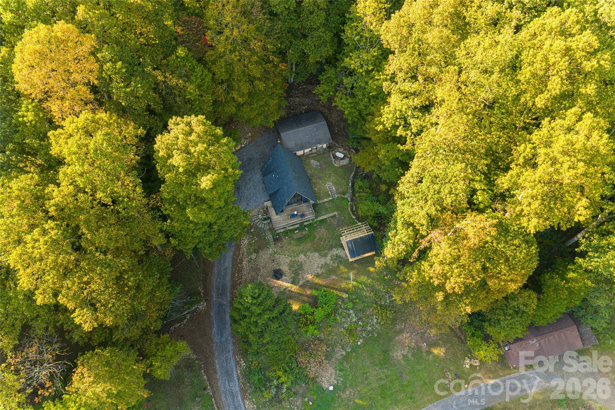 360 Banjo Branch Road — Burnsville