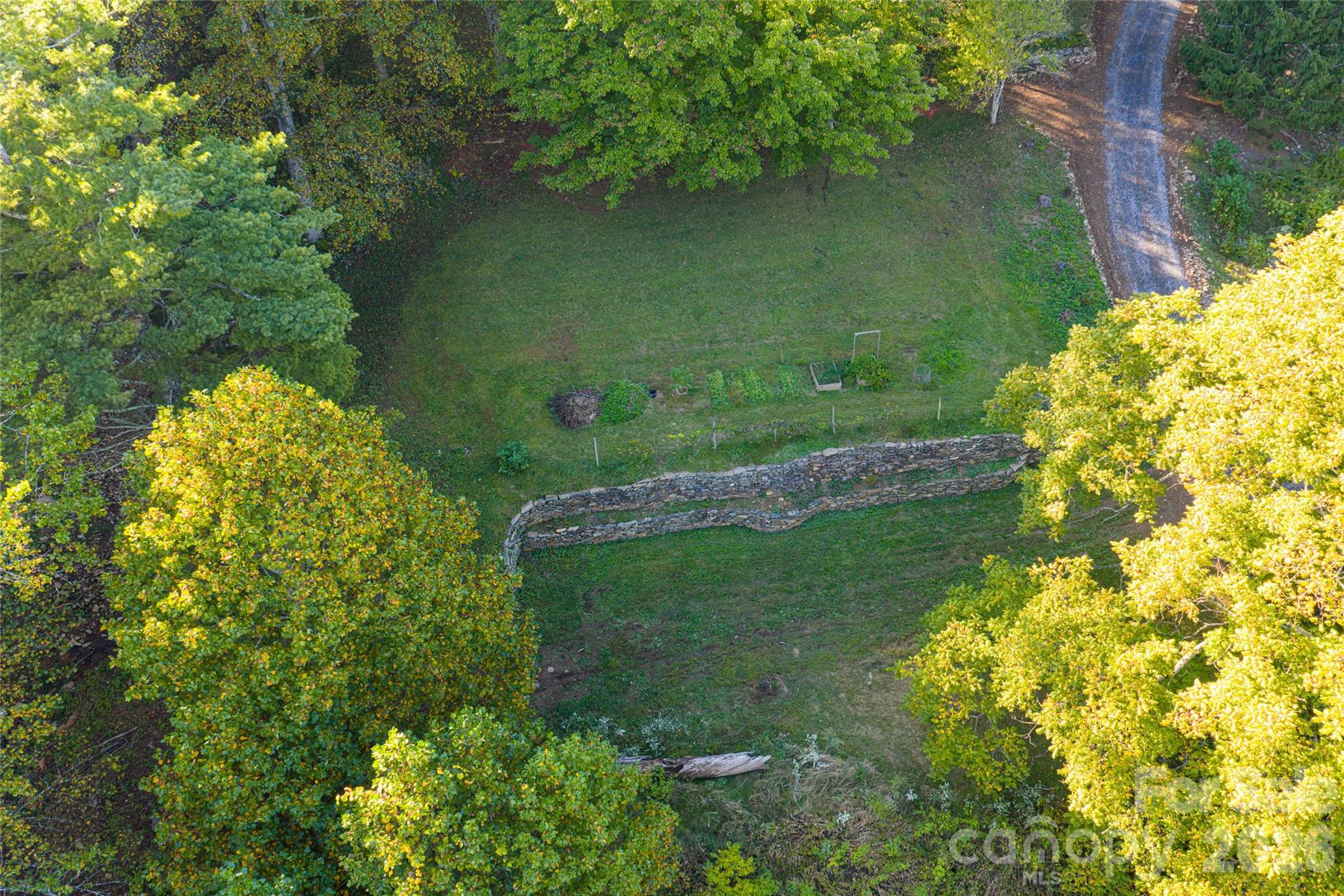 360 Banjo Branch Road — Burnsville