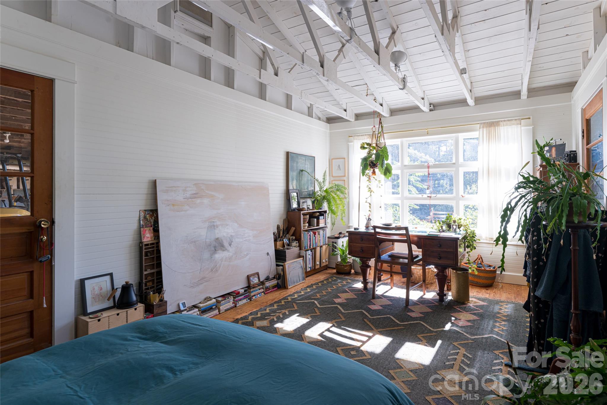 360 Banjo Branch Road — Burnsville