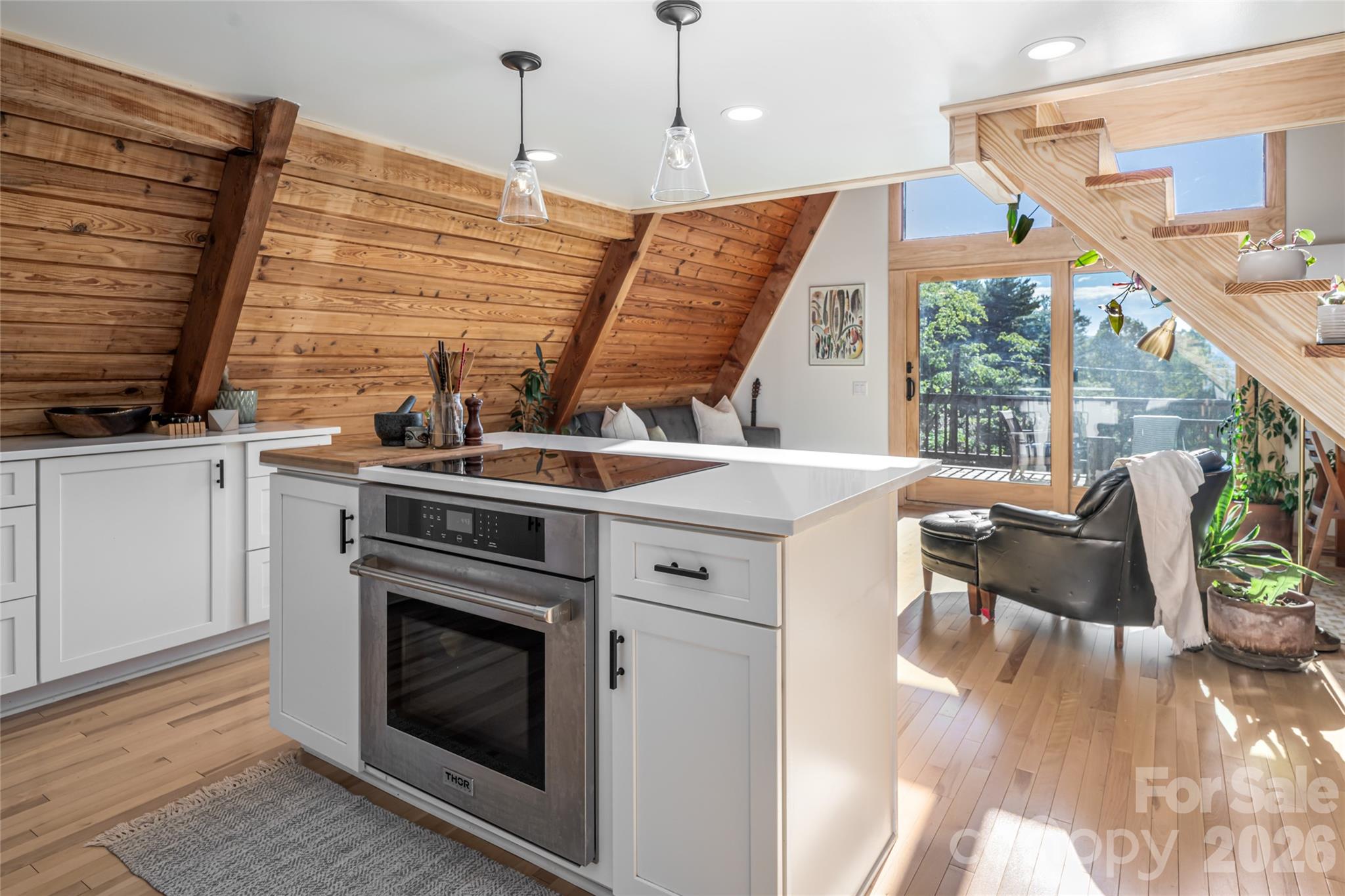 360 Banjo Branch Road — Burnsville