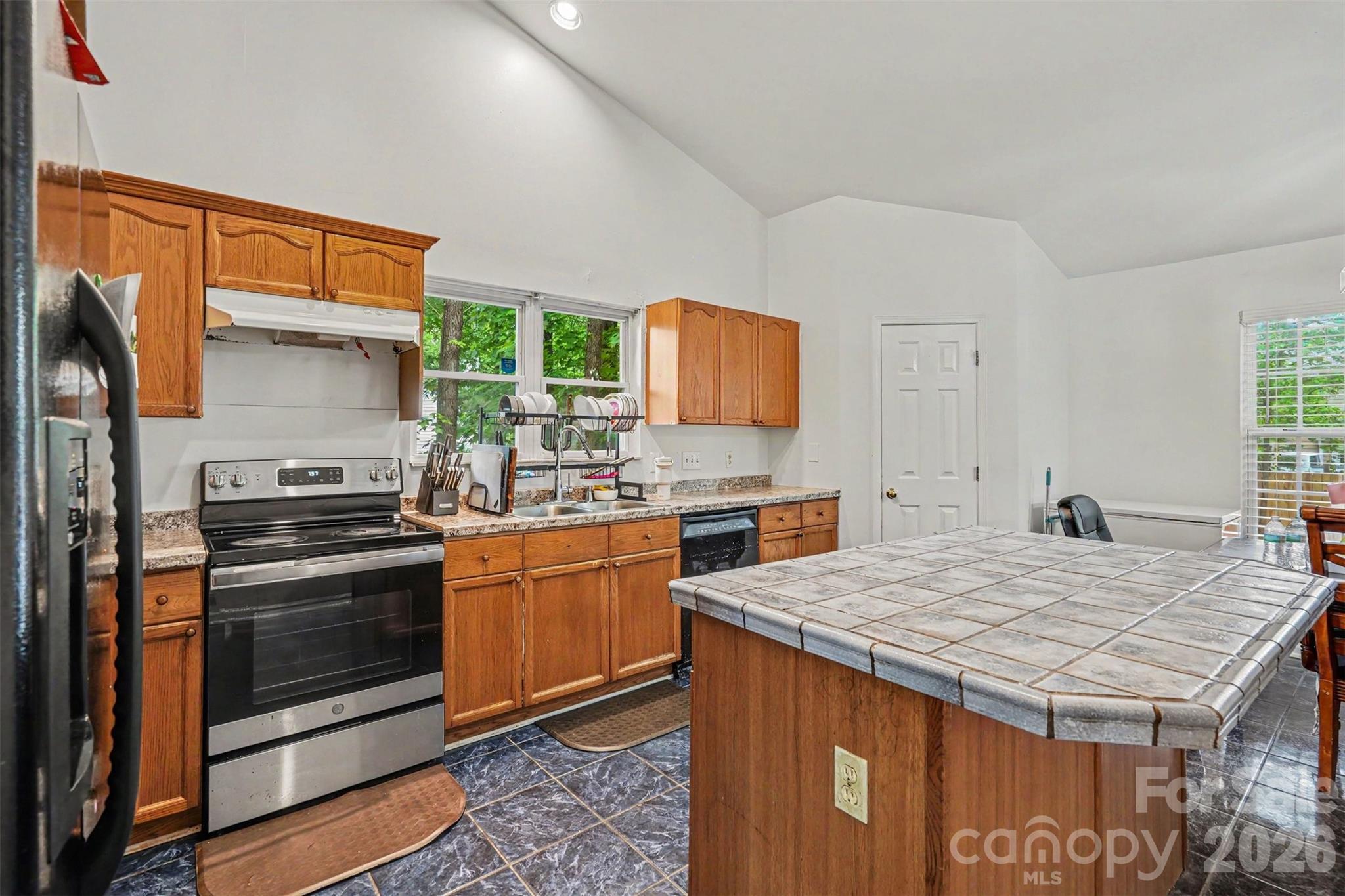 6312 Trysting Road — Charlotte