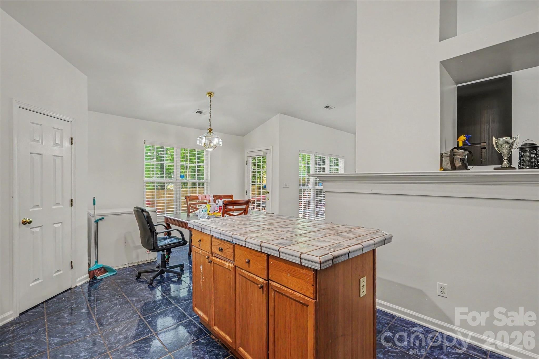 6312 Trysting Road — Charlotte