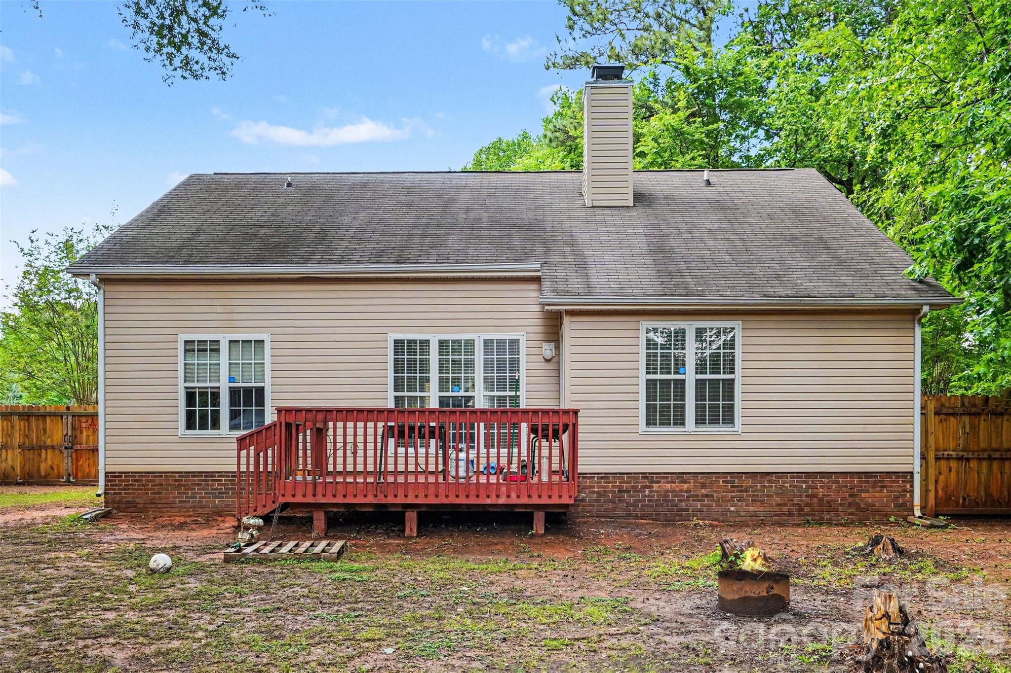 6312 Trysting Road — Charlotte