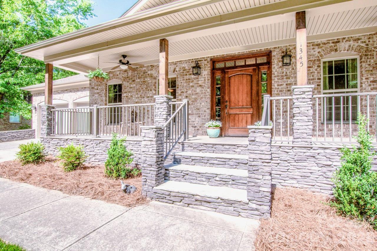 1345 Timberlane Terrace — Mooresville