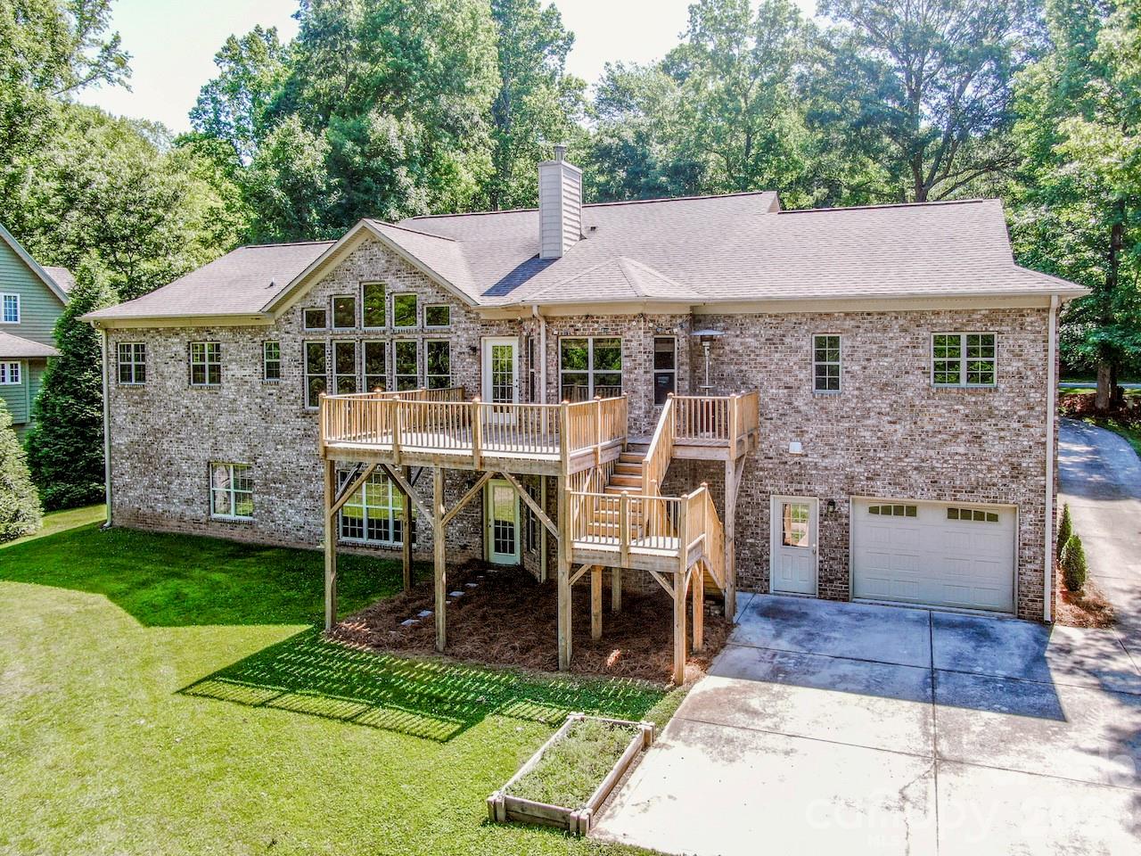 1345 Timberlane Terrace — Mooresville
