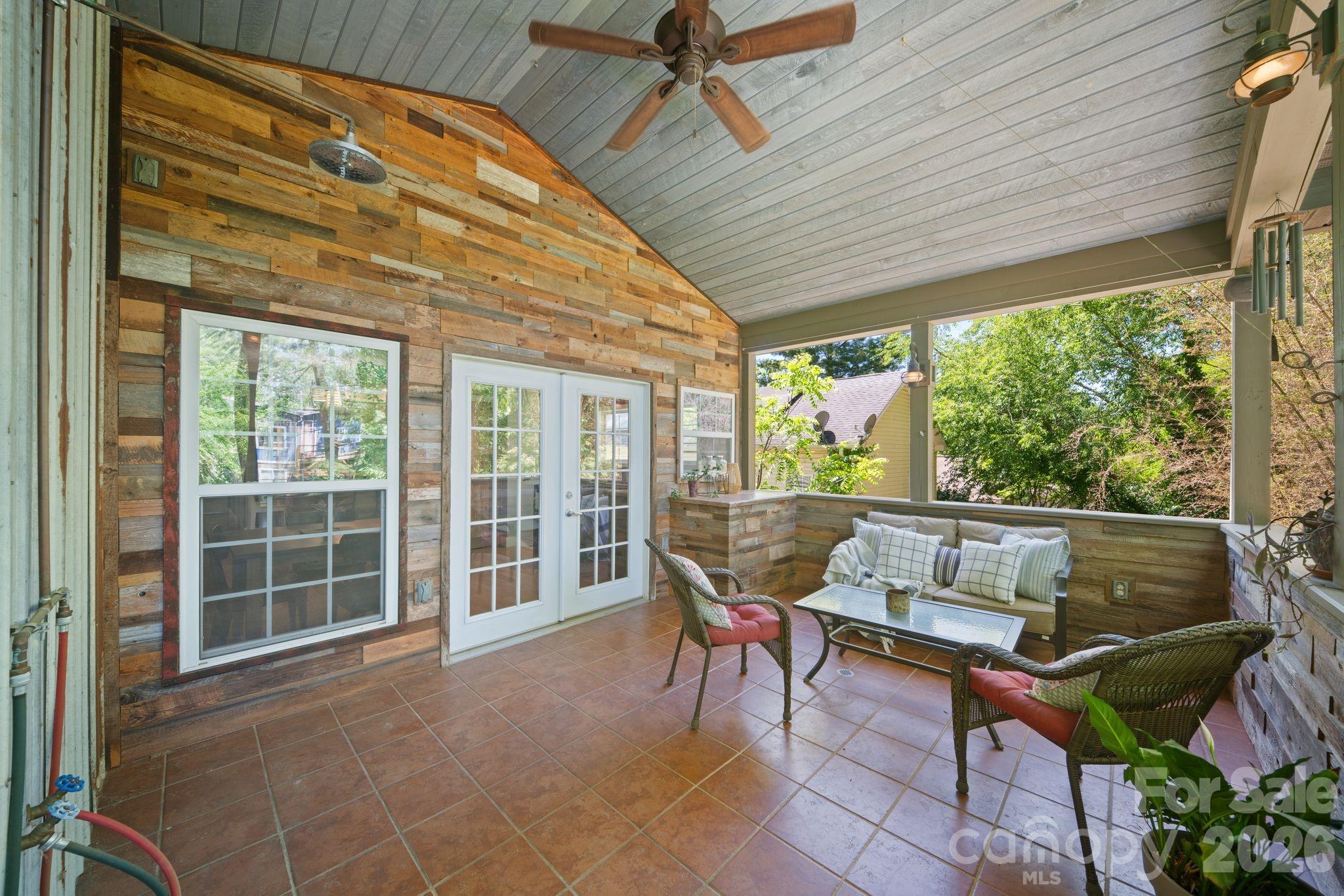33 Wilmington Street — Asheville
