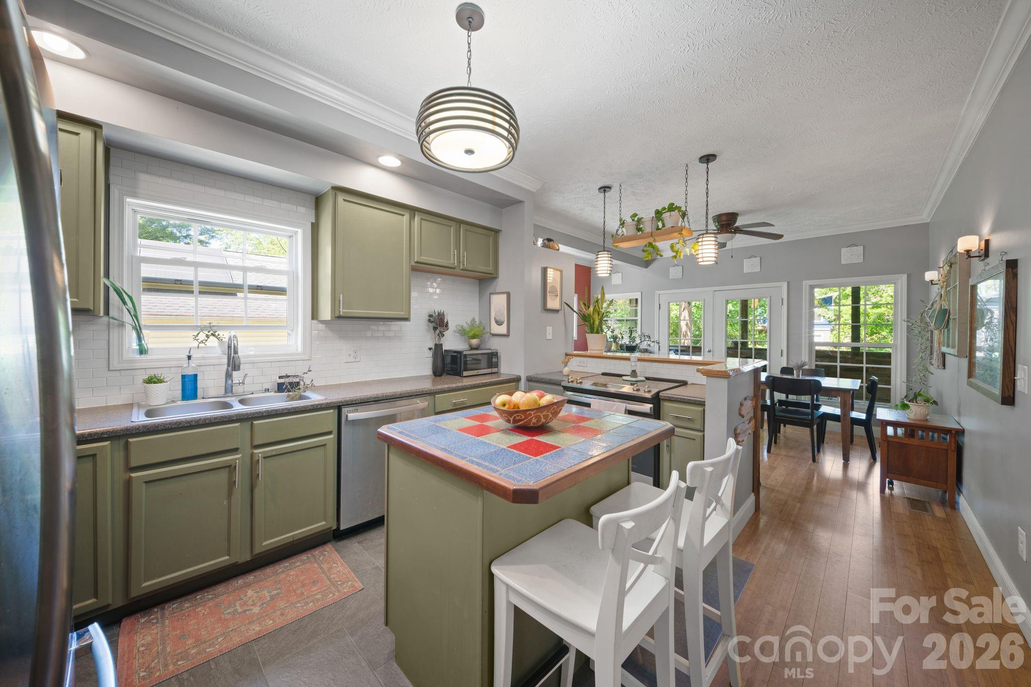33 Wilmington Street — Asheville