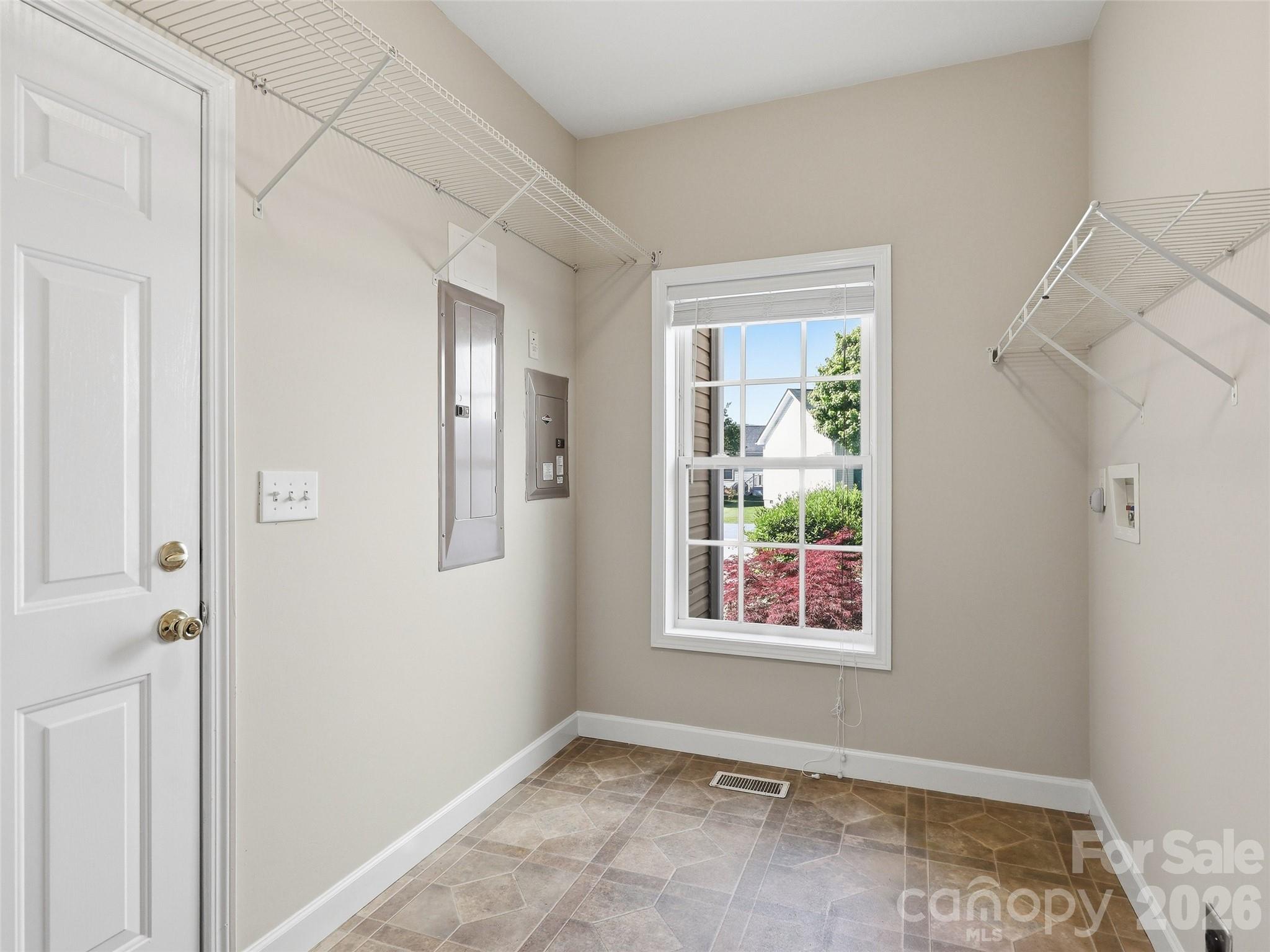 209 Beechnut Drive — Hendersonville