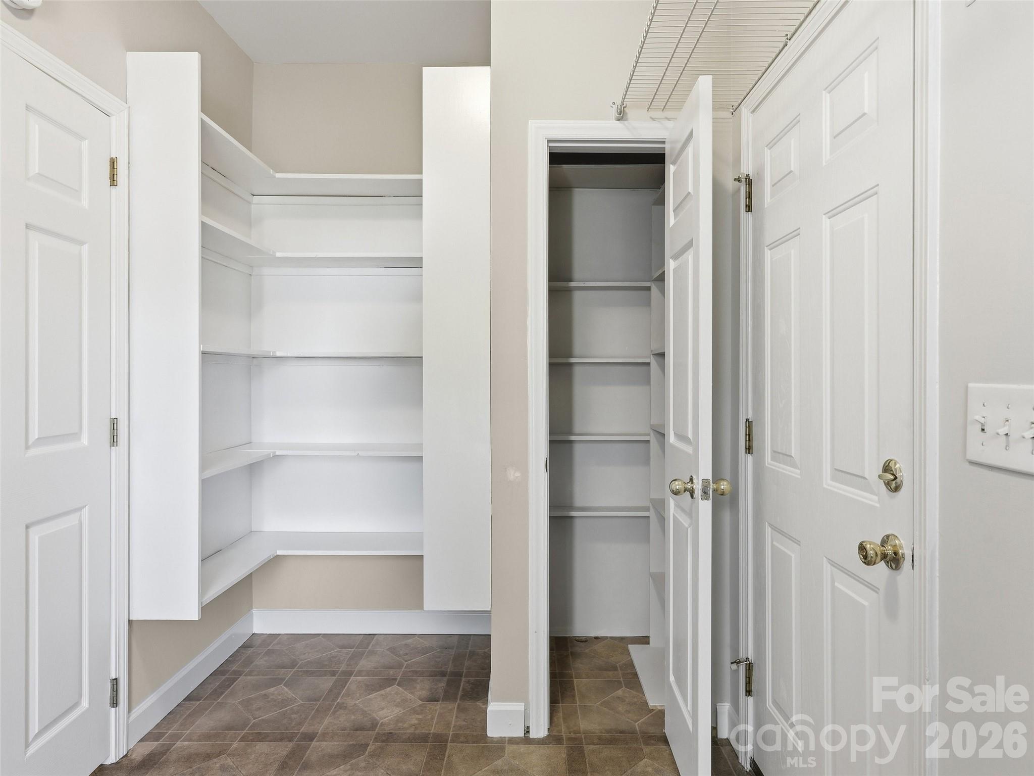 209 Beechnut Drive — Hendersonville